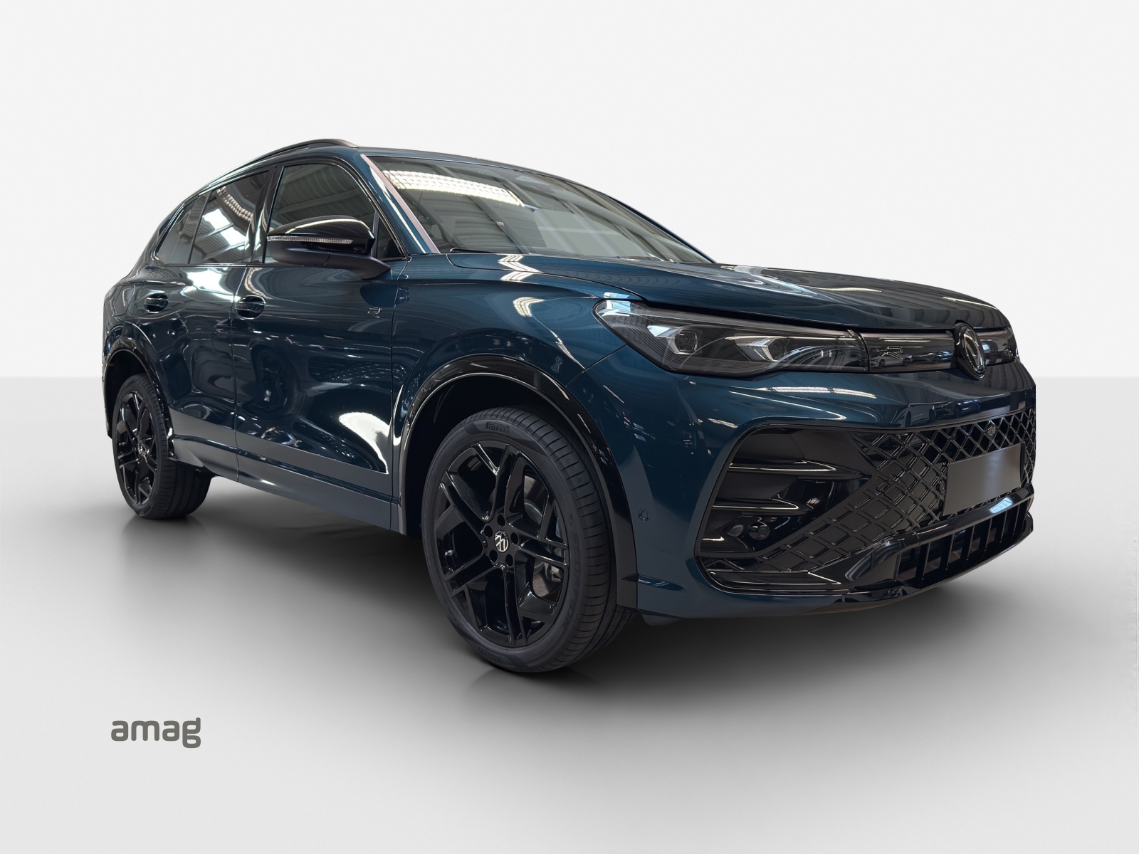 VW Tiguan 2.0 TSI DSG R-Line 4Motion-image-5