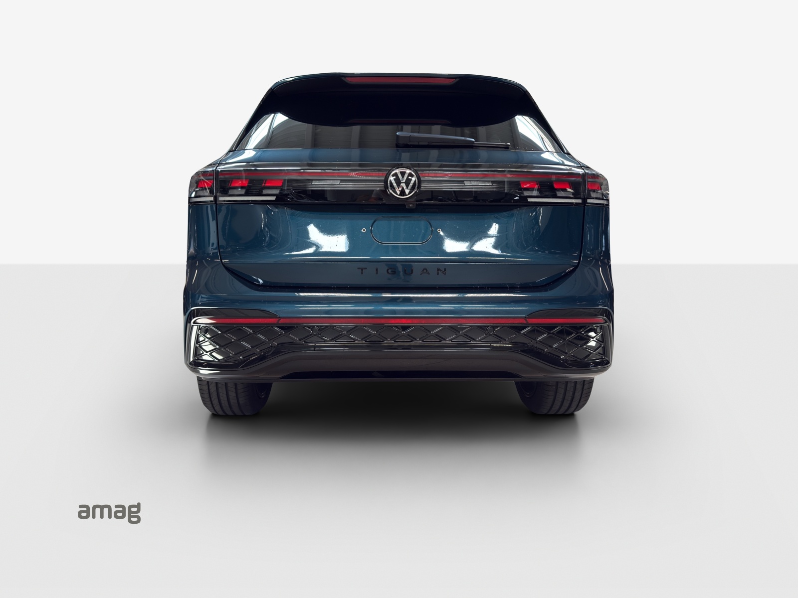 VW Tiguan 2.0 TSI DSG R-Line 4Motion-showroom-element-3