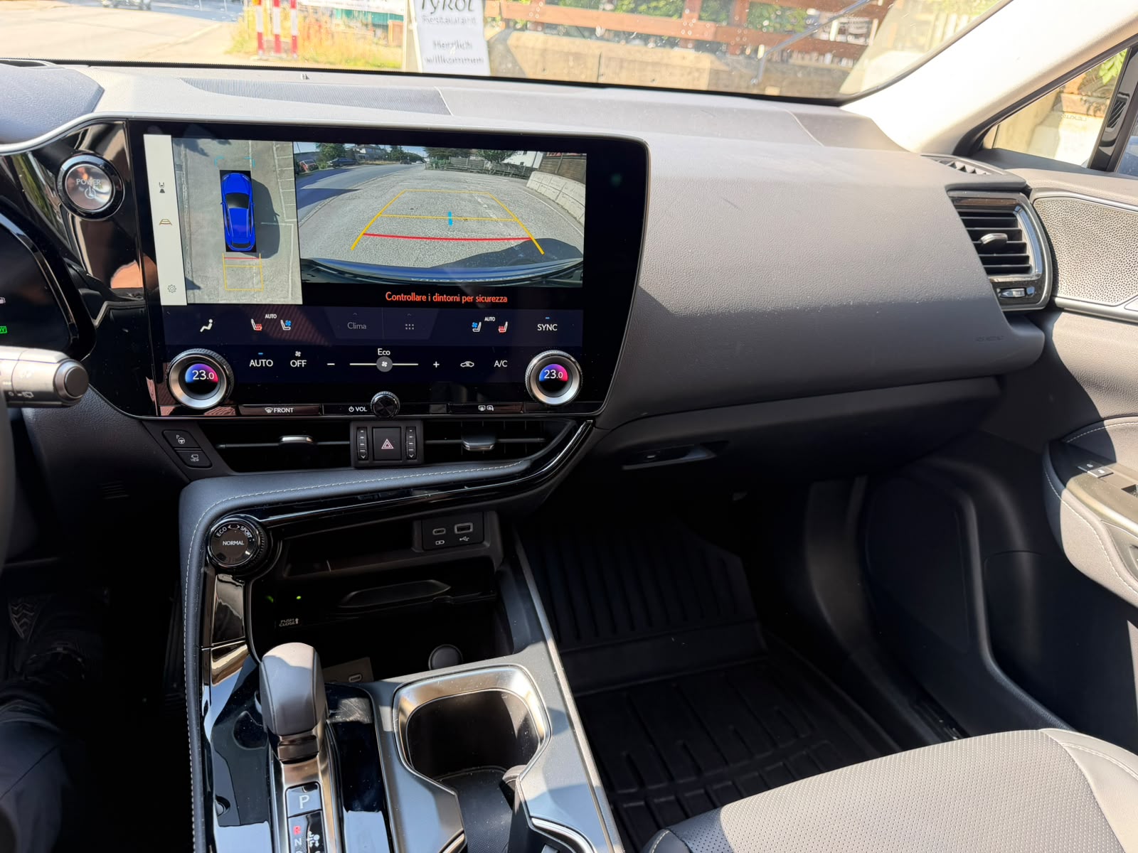 LEXUS NX 350h E-FOUR Excellence-image-11