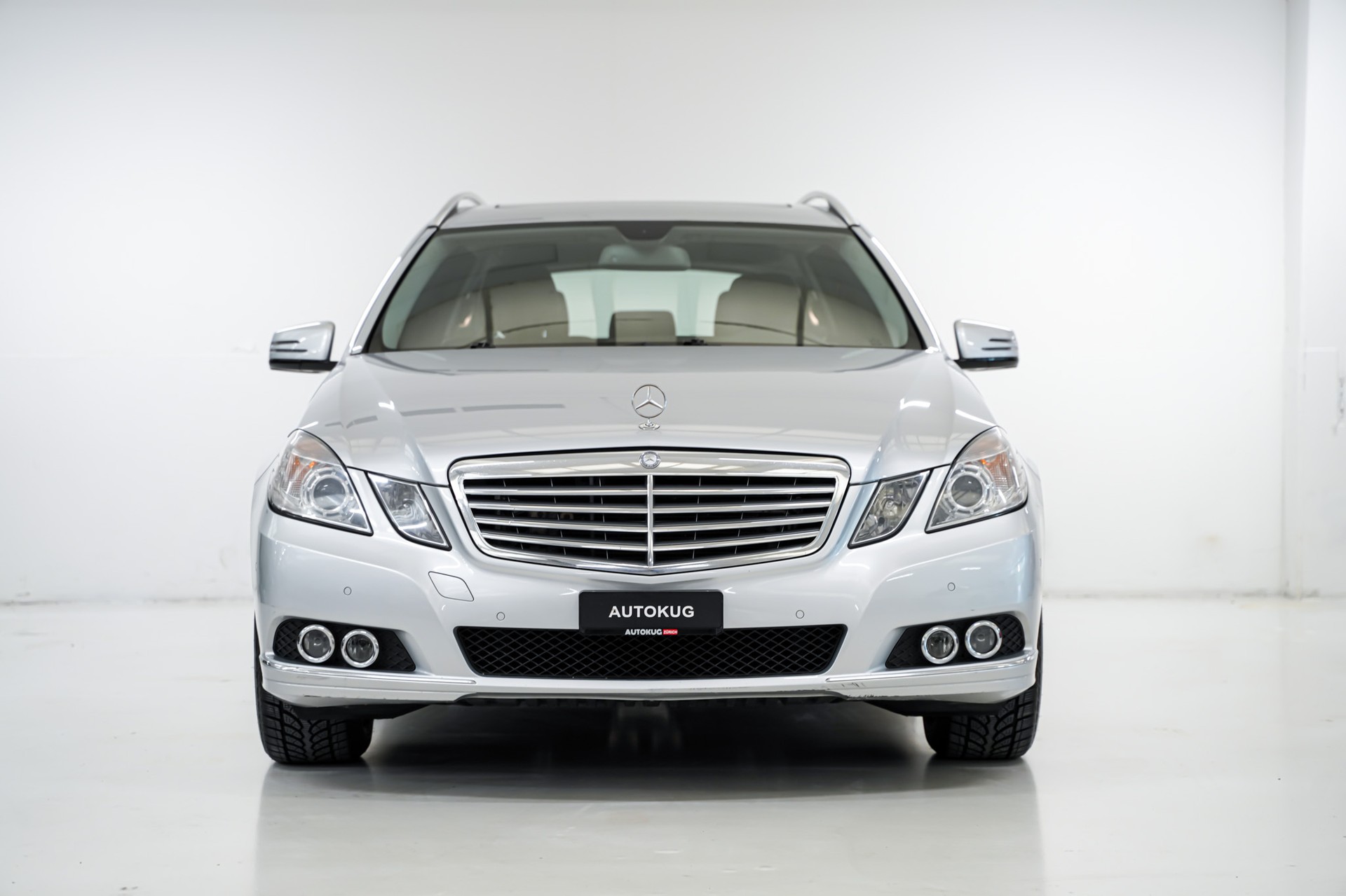 MERCEDES-BENZ E 350 CGI BlueEfficiency Avantgarde 7G-Tronic-image-1