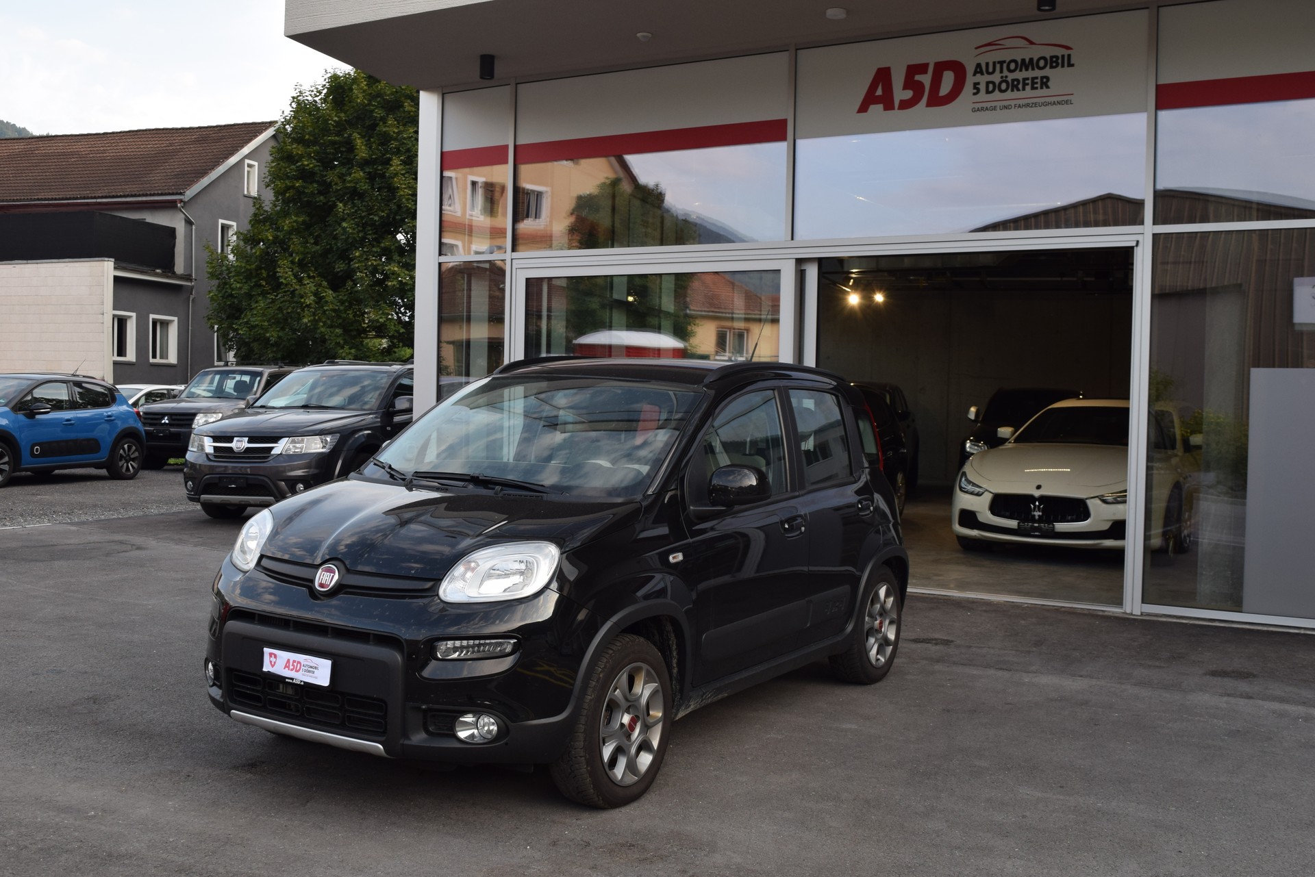 FIAT Panda 1.3 MJ Climbing 4x4-image-1