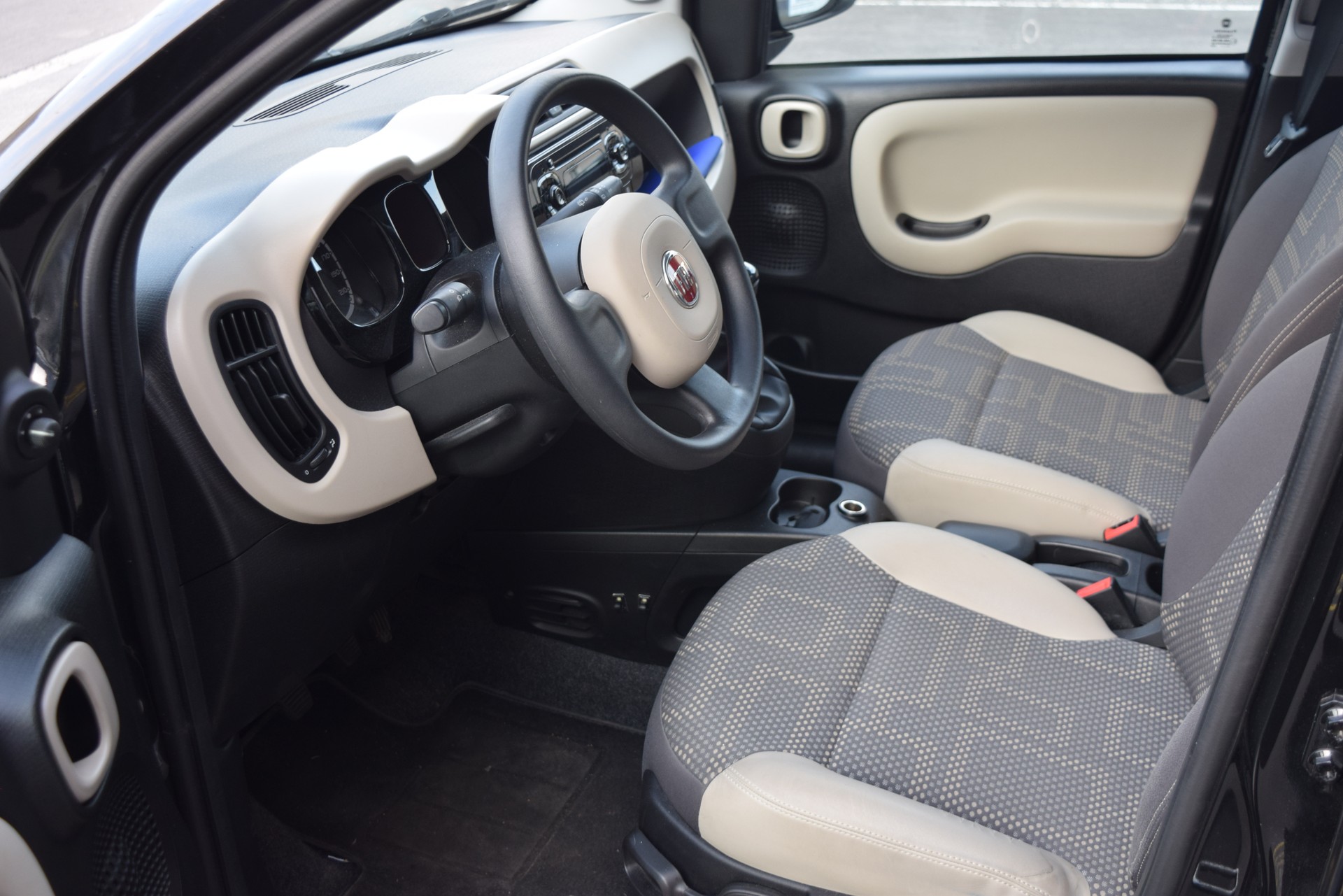 FIAT Panda 1.3 MJ Climbing 4x4-image-15
