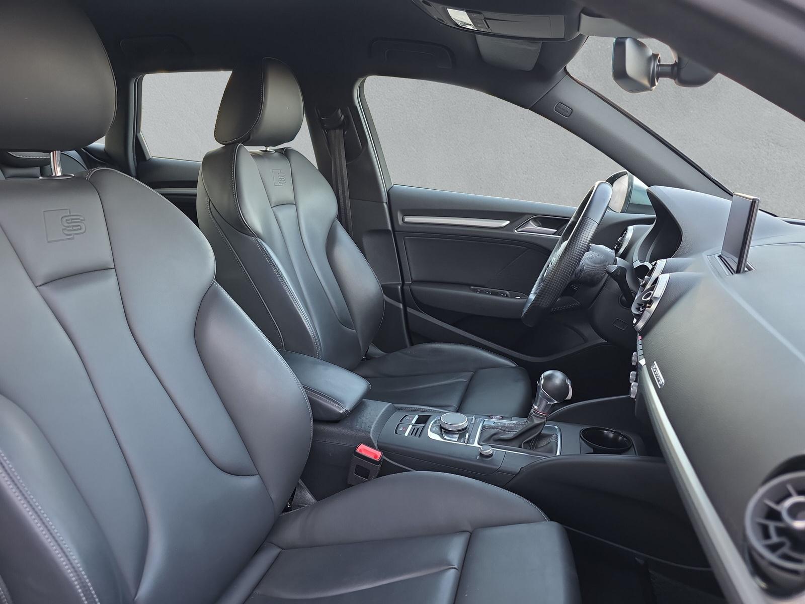 AUDI S3 Sportback 2.0 T FSI quattro S-Tronic (CH)-image-12