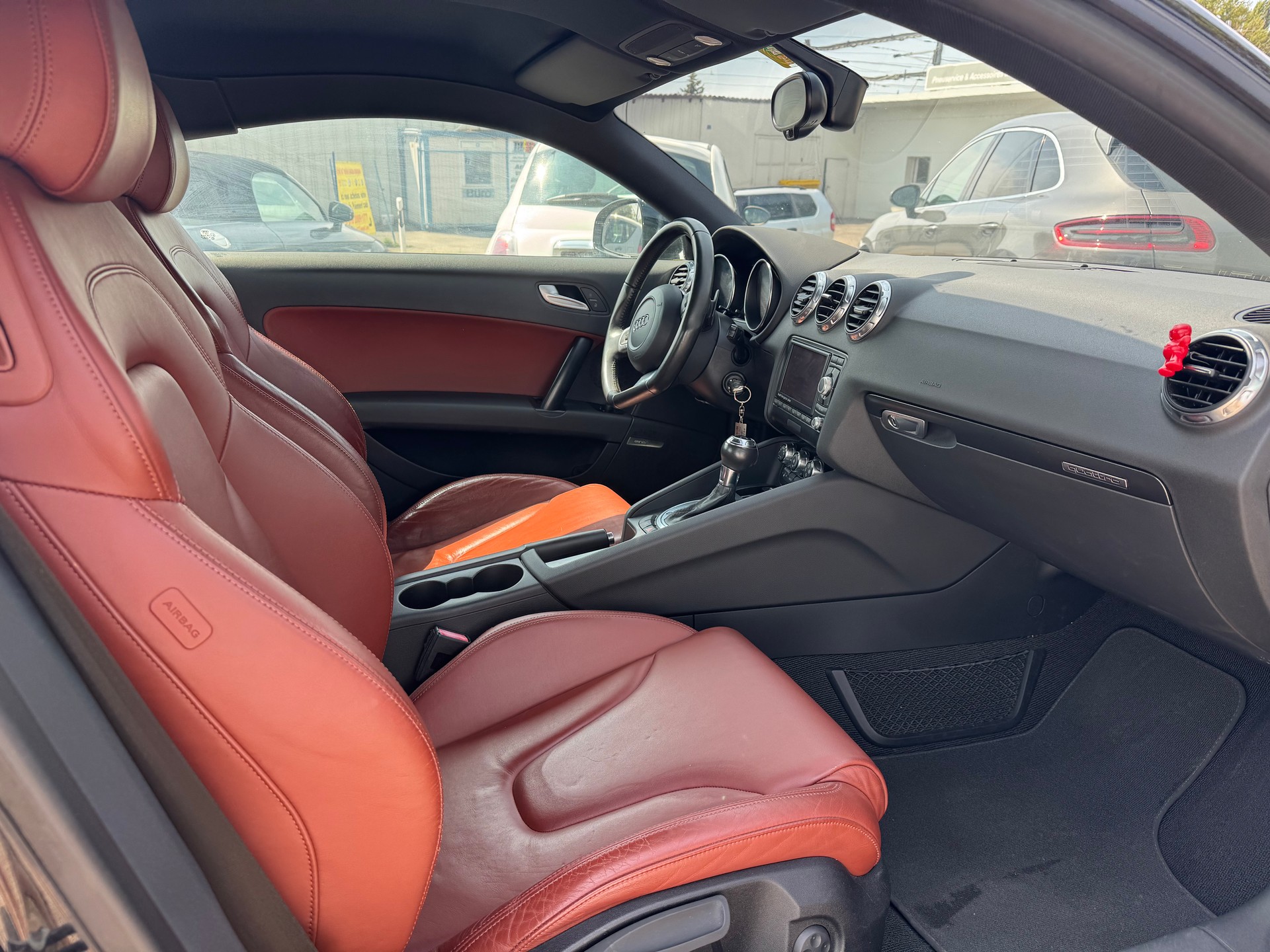 AUDI TT Coupé 2.0 TFSI quattro S-tronic-image-5