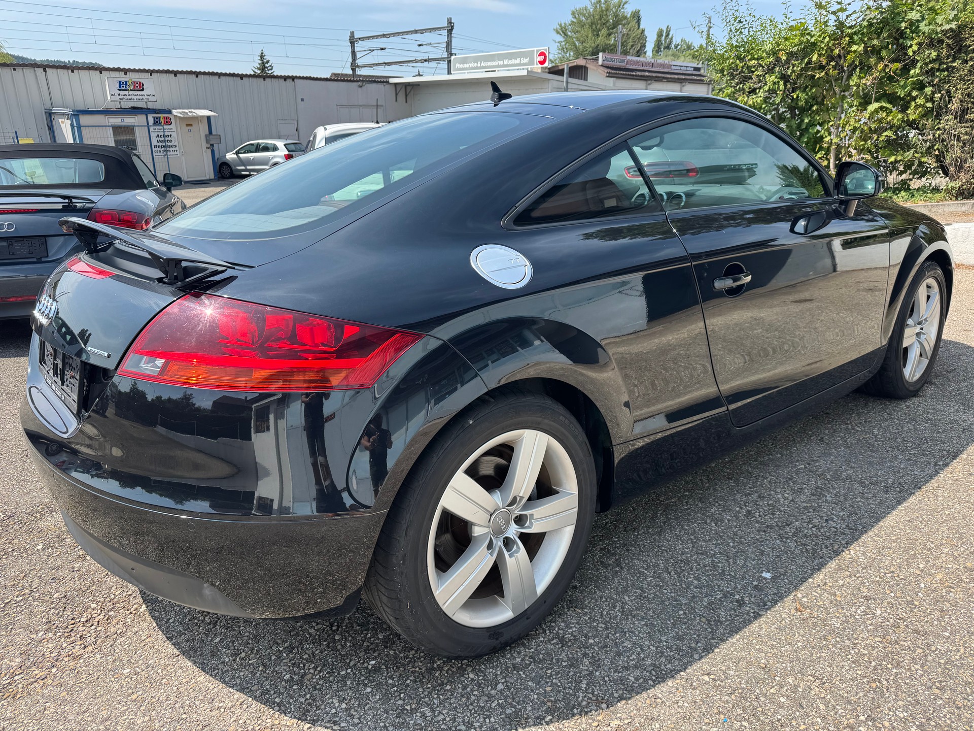 AUDI TT Coupé 2.0 TFSI quattro S-tronic-image-2