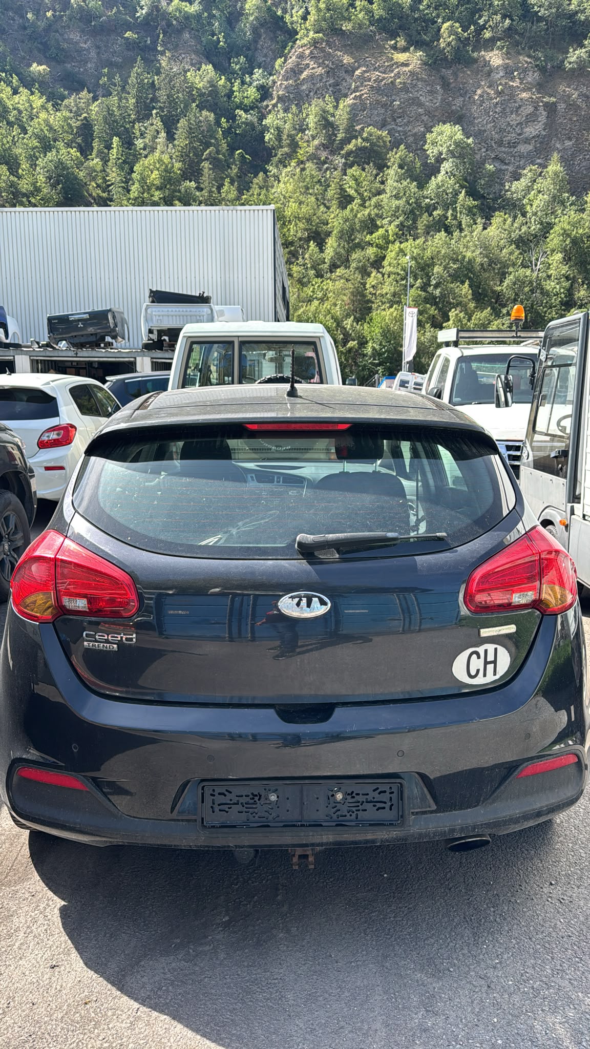 KIA Cee'd 1.6 GDi Trend-image-4