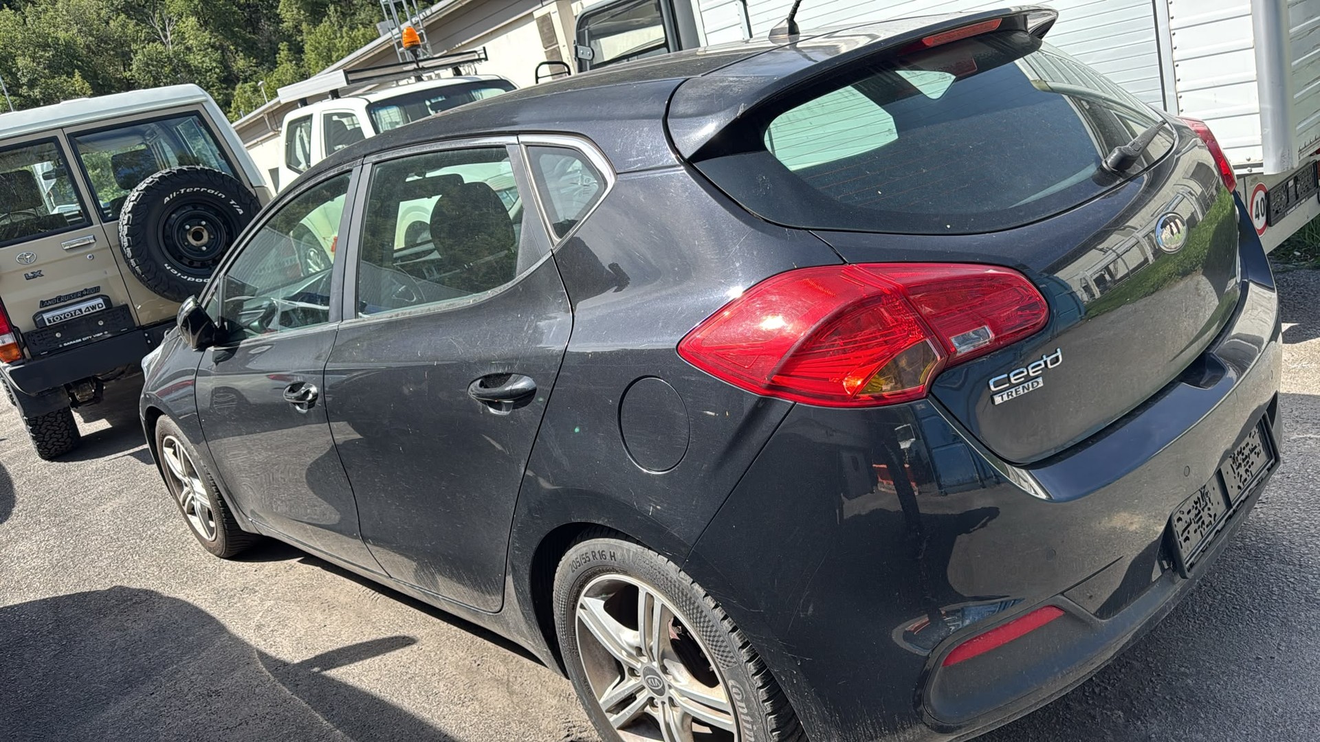 KIA Cee'd 1.6 GDi Trend-image-3