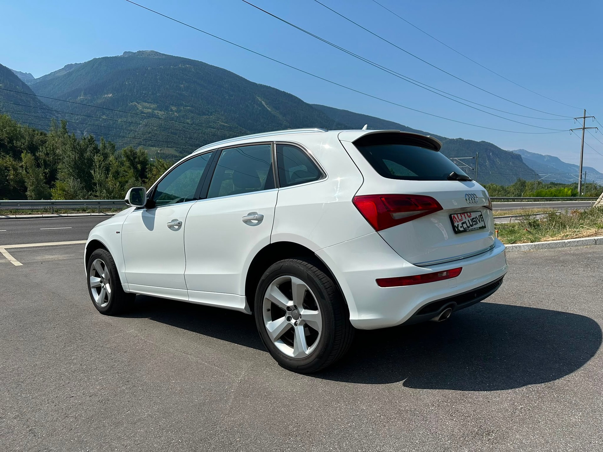 AUDI Q5 2.0 TDI quattro S-tronic-image-3