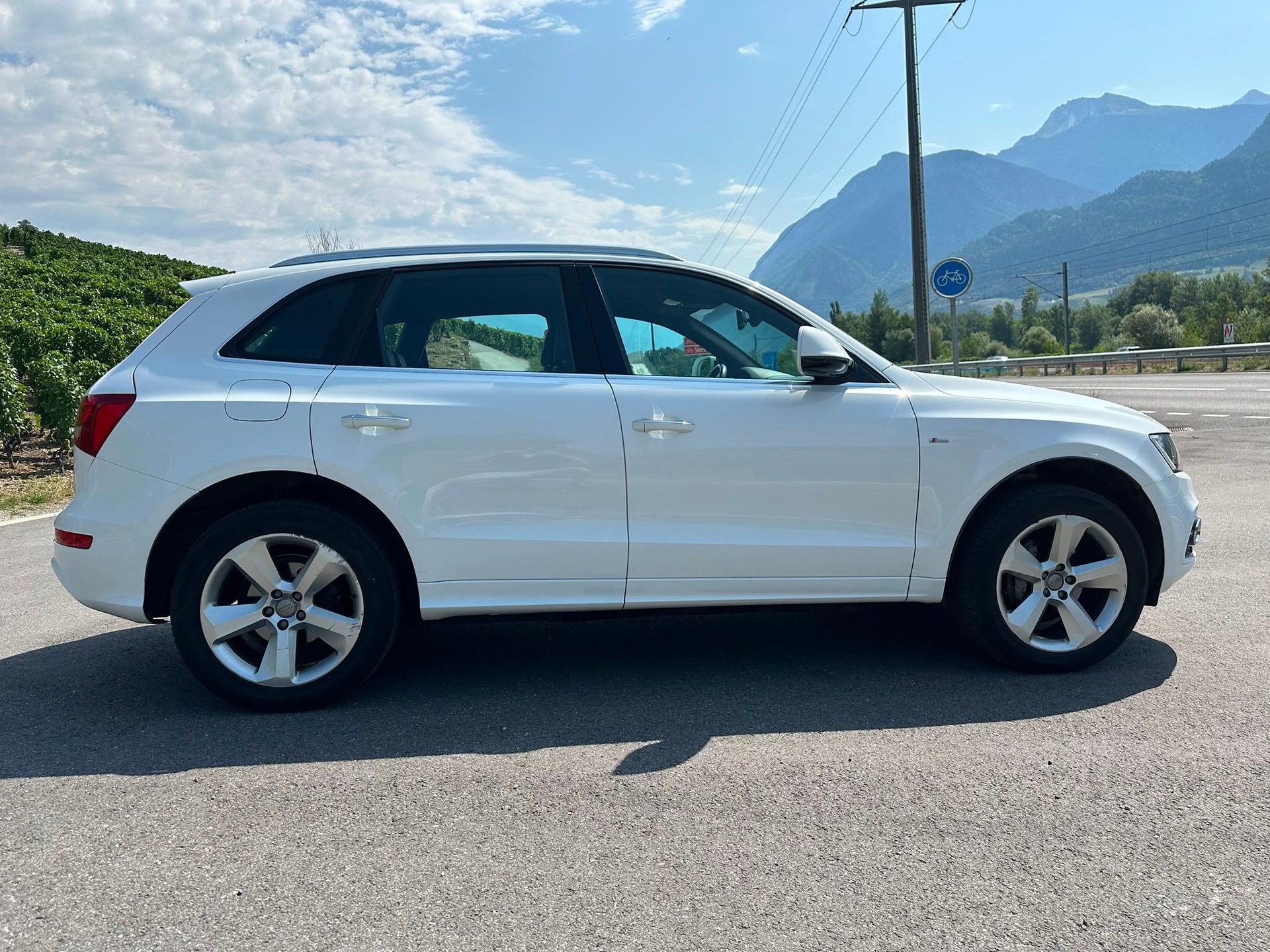 AUDI Q5 2.0 TDI quattro S-tronic-image-7