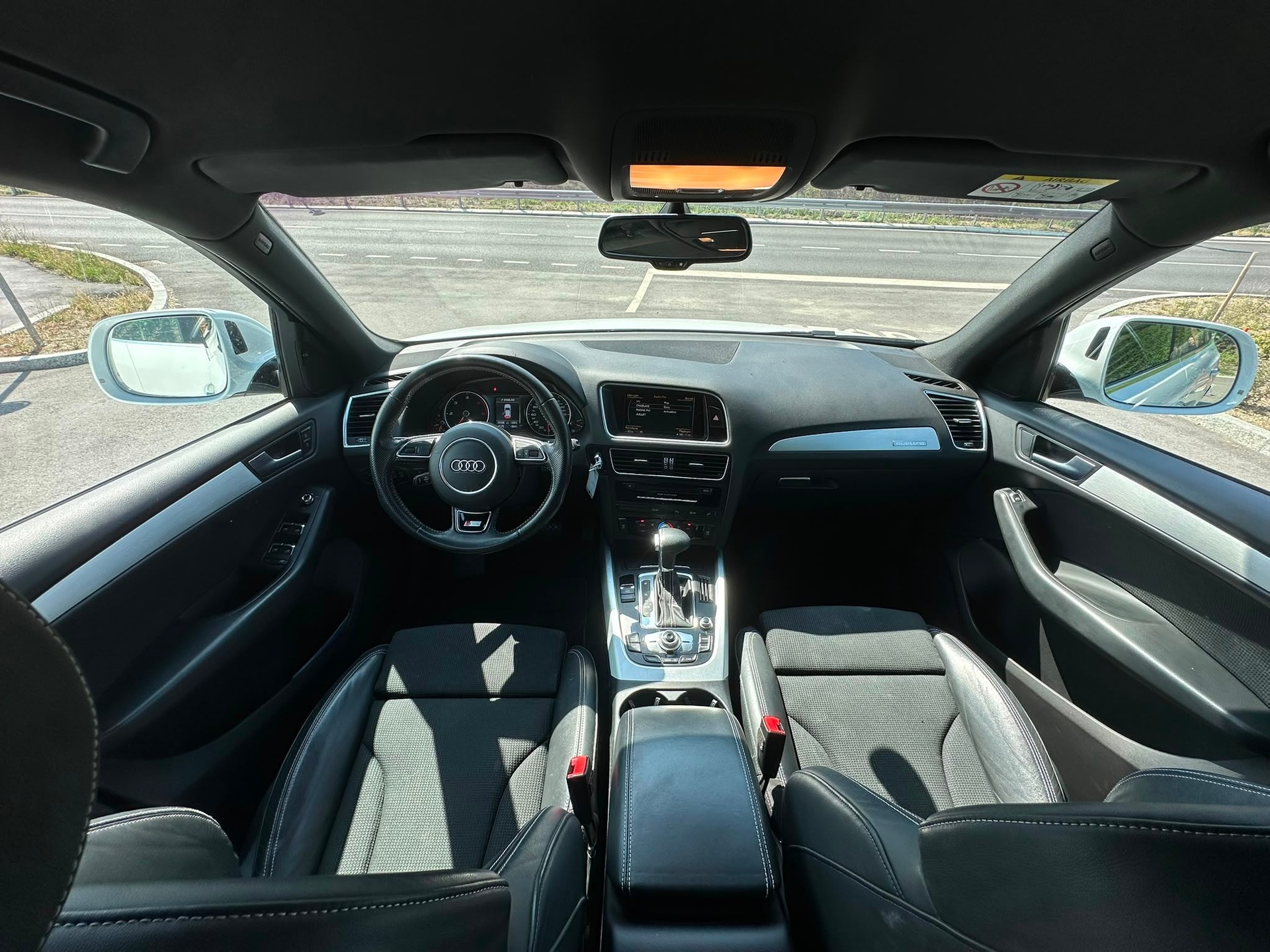AUDI Q5 2.0 TDI quattro S-tronic-image-8