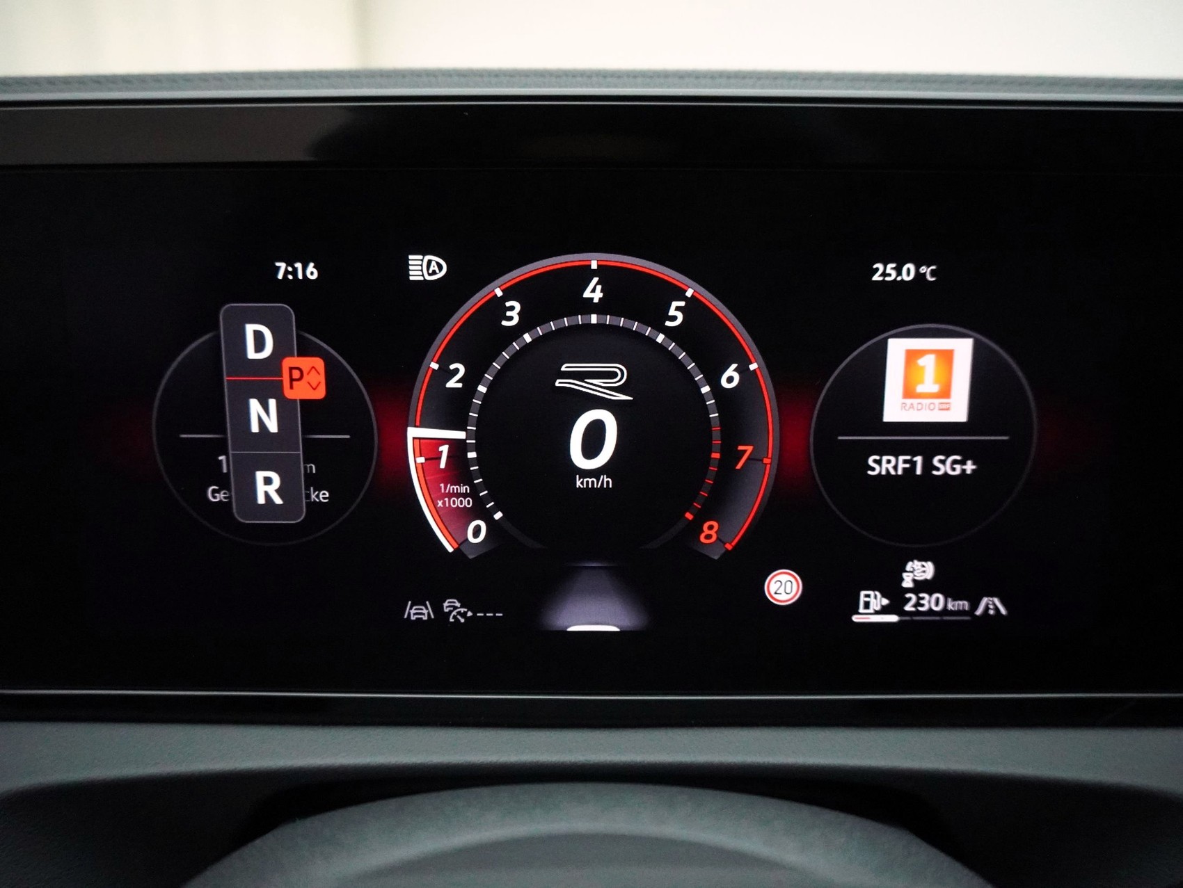 VW Tiguan 2.0 TSI DSG R-Line Black Style 4Motion (2025)-image-14