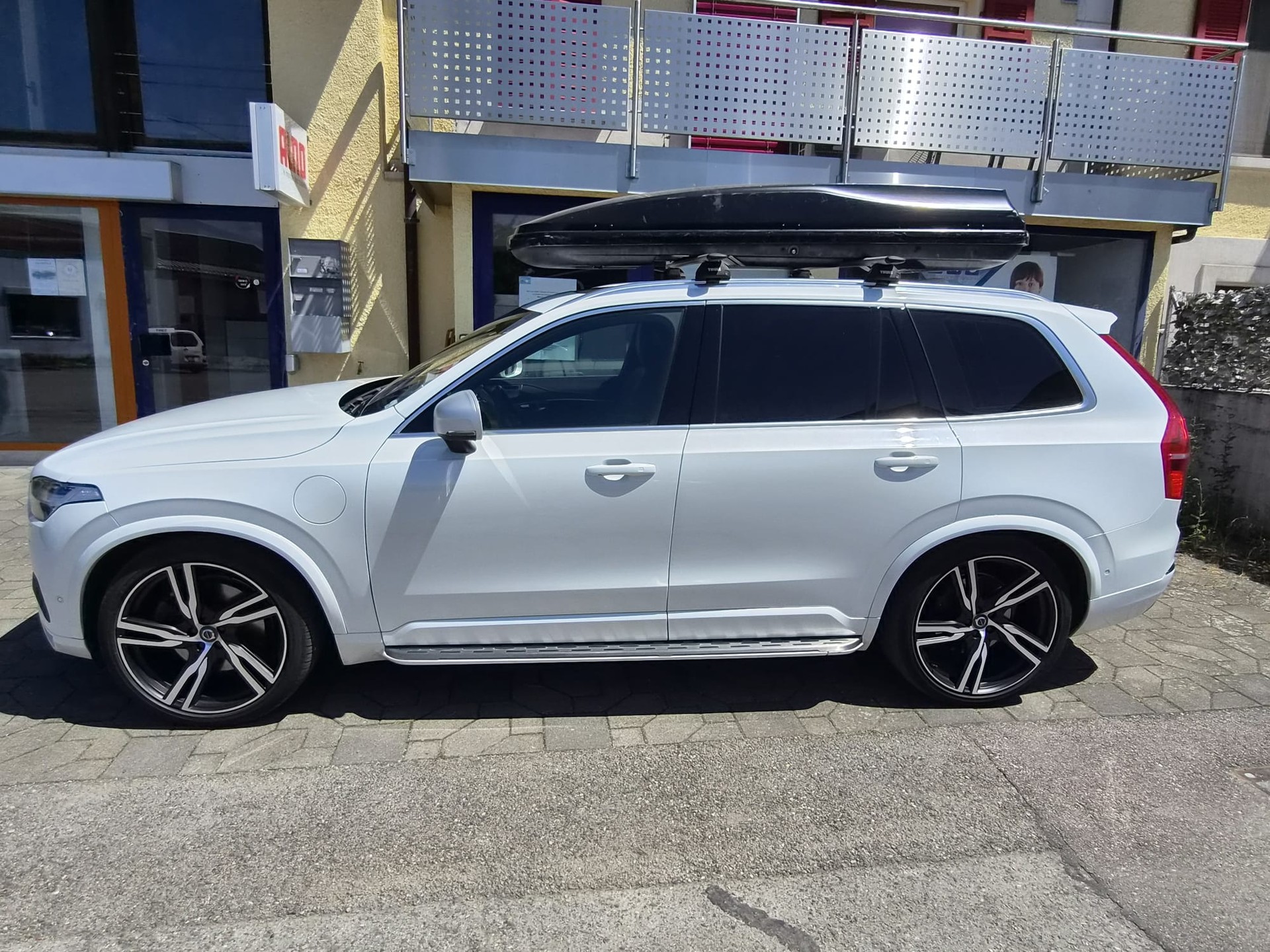 VOLVO 2.0 T8 TE R-Design 7P. AWD-image-2