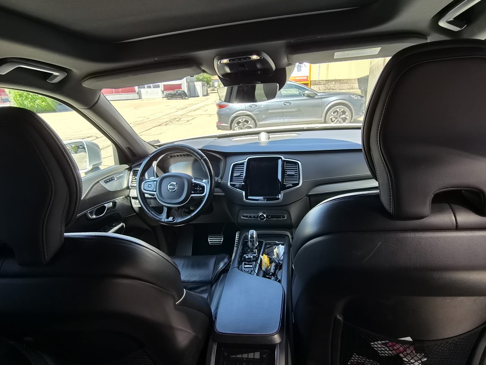 VOLVO 2.0 T8 TE R-Design 7P. AWD-image-5