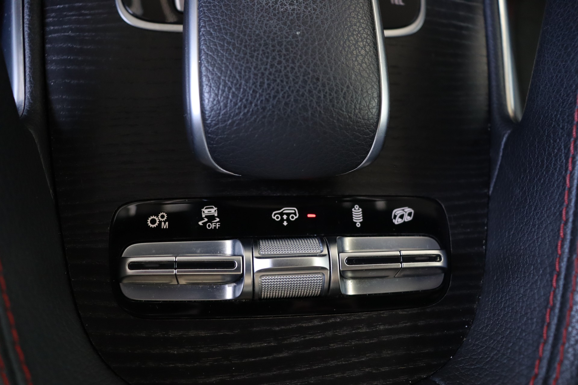 MERCEDES-BENZ GLE 53 AMG 4Matic+ 9G-Speedshift-image-28