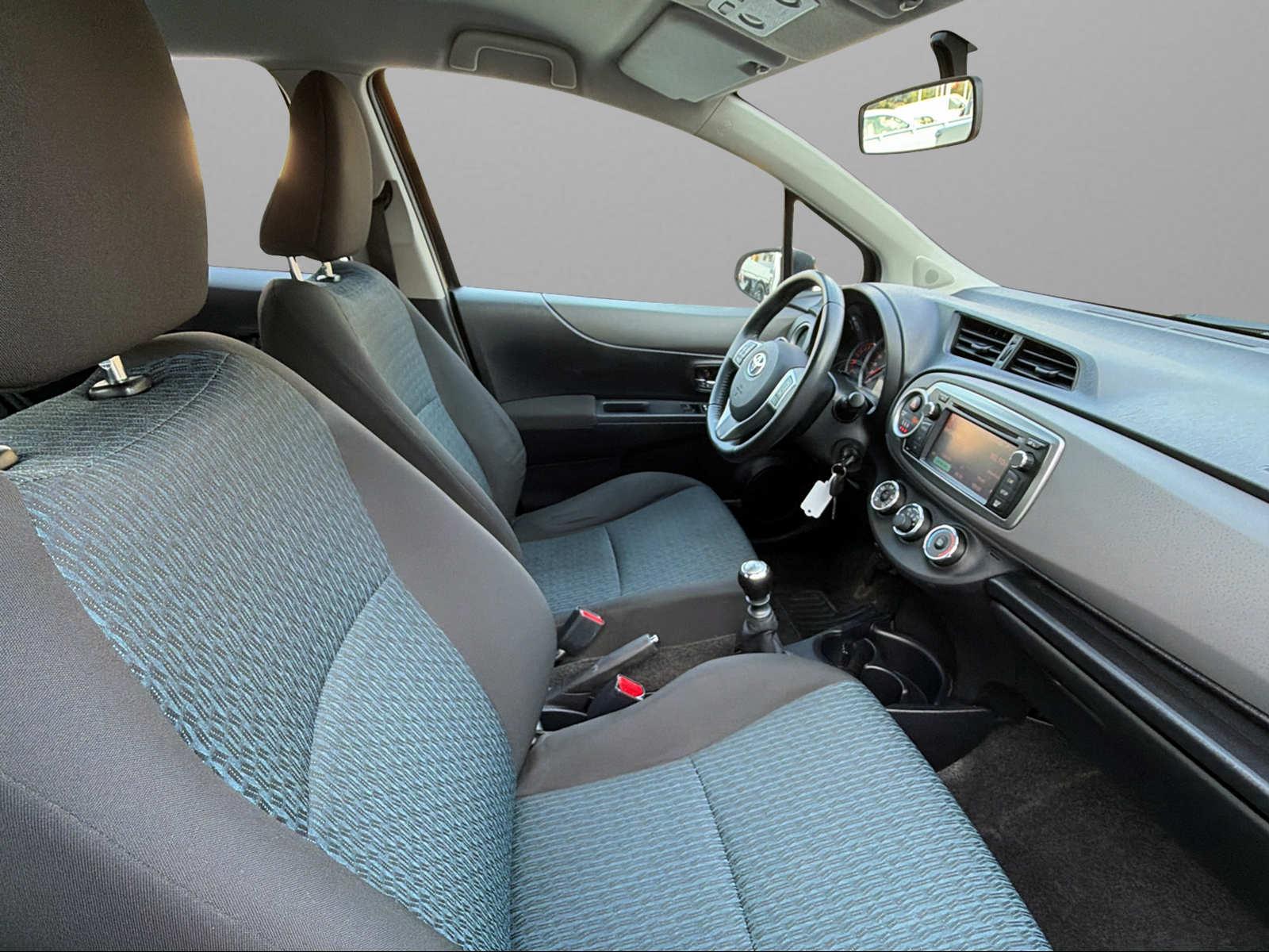 TOYOTA Yaris 1.33 VVT-i Luna-image-6