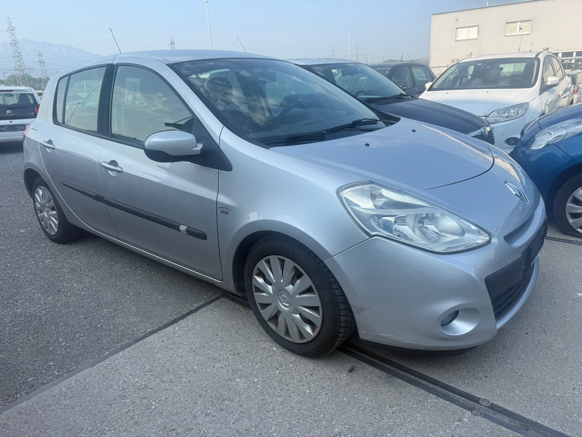 RENAULT Clio 1.2 16V Turbo Exception-image-0