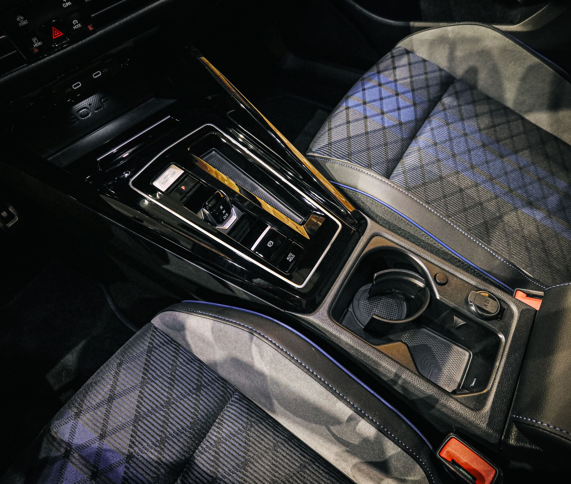 VW Golf R 8.5 TSI DSG 4 Motion (NEW CAR)-image-17