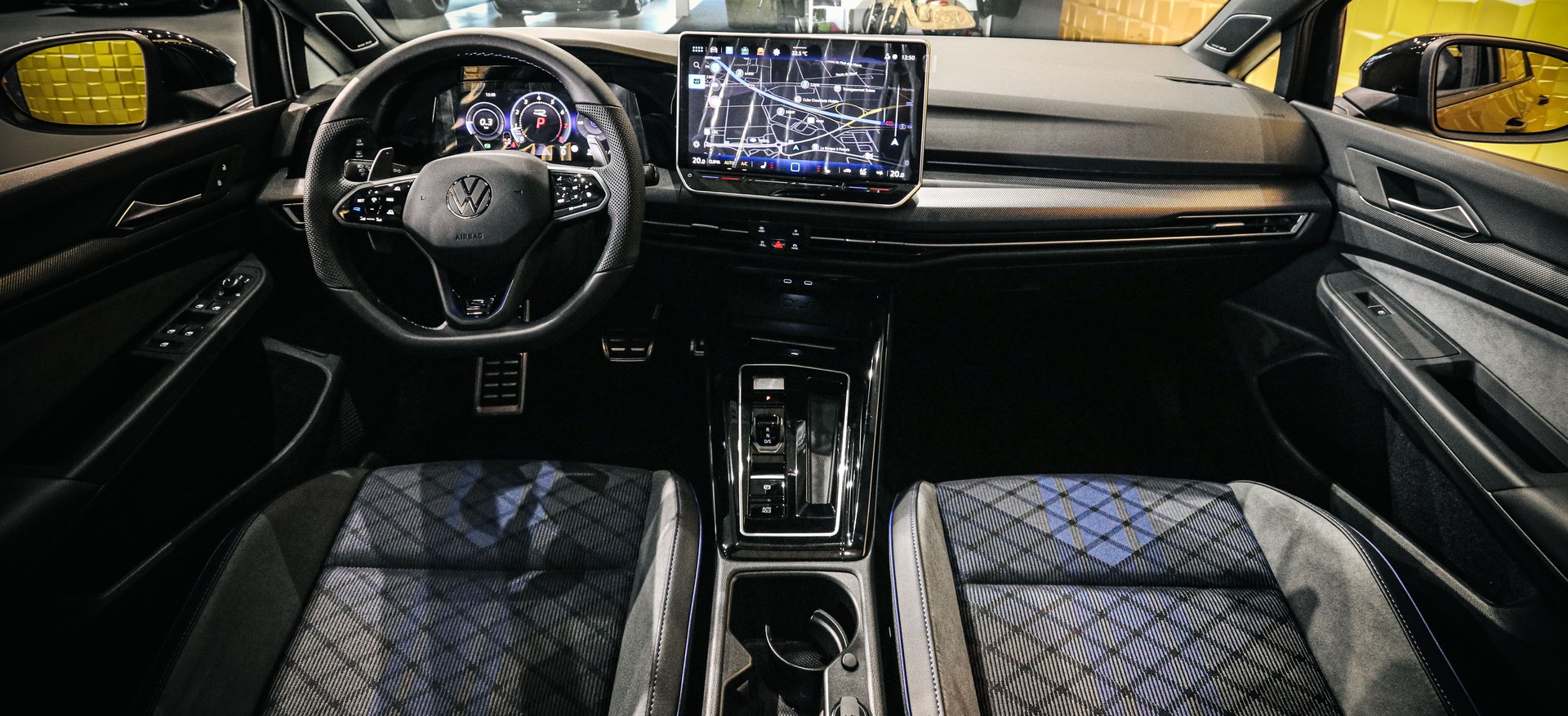 VW Golf R 8.5 TSI DSG 4 Motion (NEW CAR)-image-13