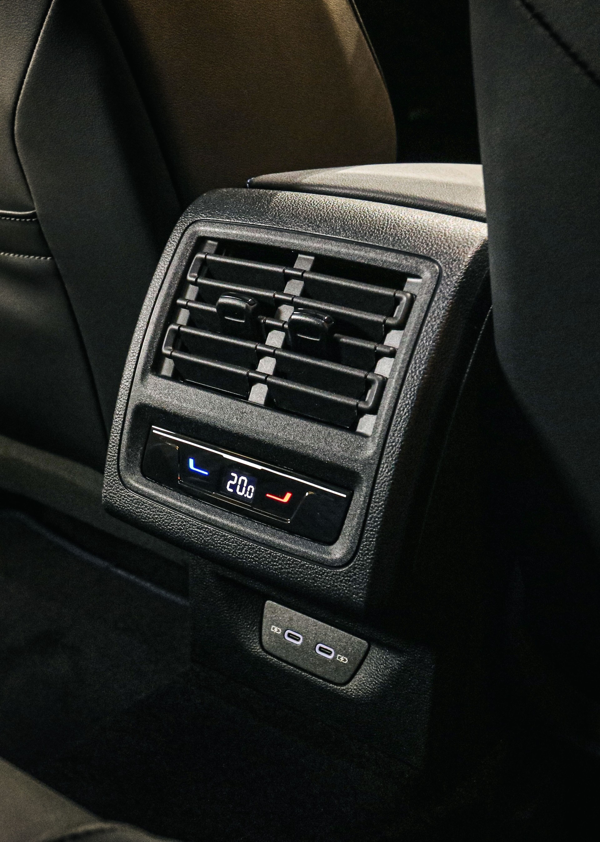VW Golf R 8.5 TSI DSG 4 Motion (NEW CAR)-image-12