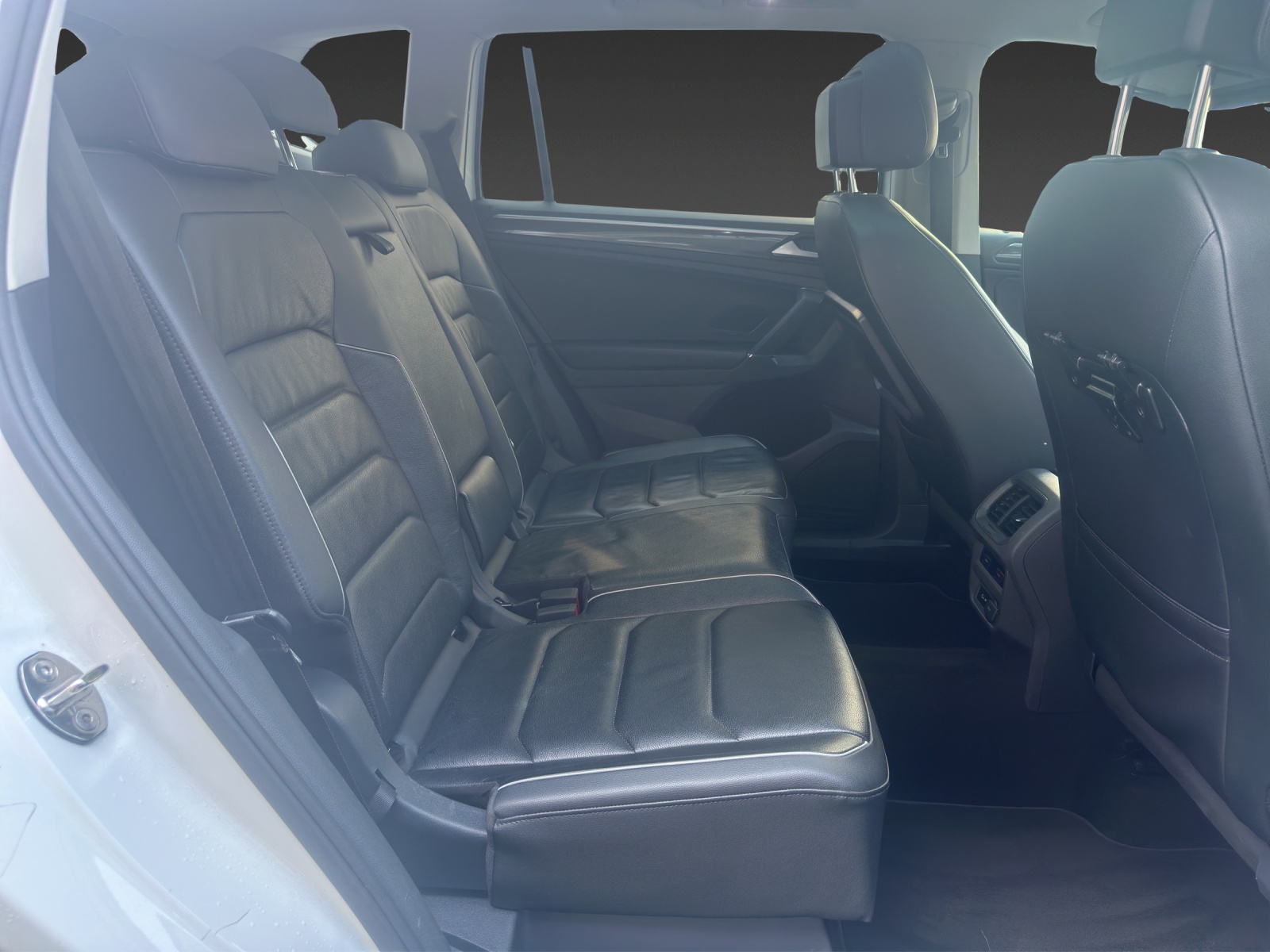 VW Tiguan Allspace 2.0TSI Highline 4Motion DSG-image-16