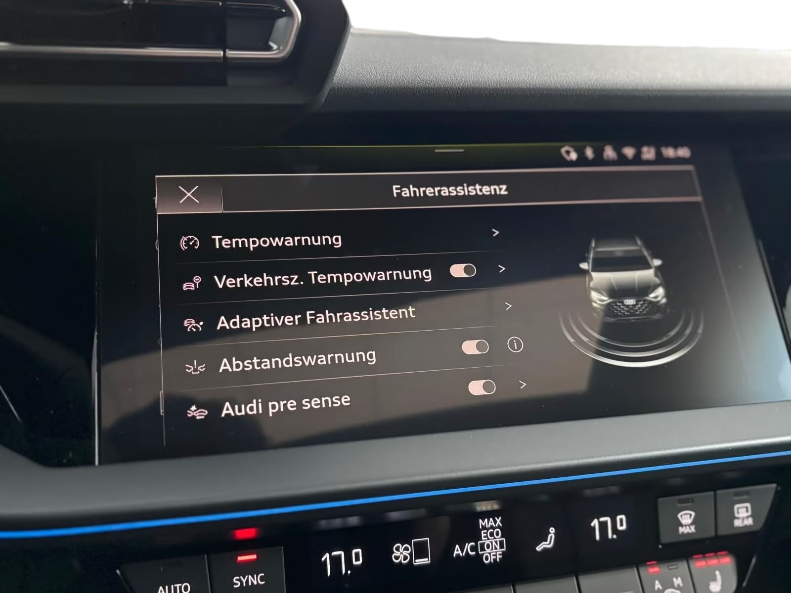 AUDI A3 Sportback TFSI 110 kW S line S tronic-image-23