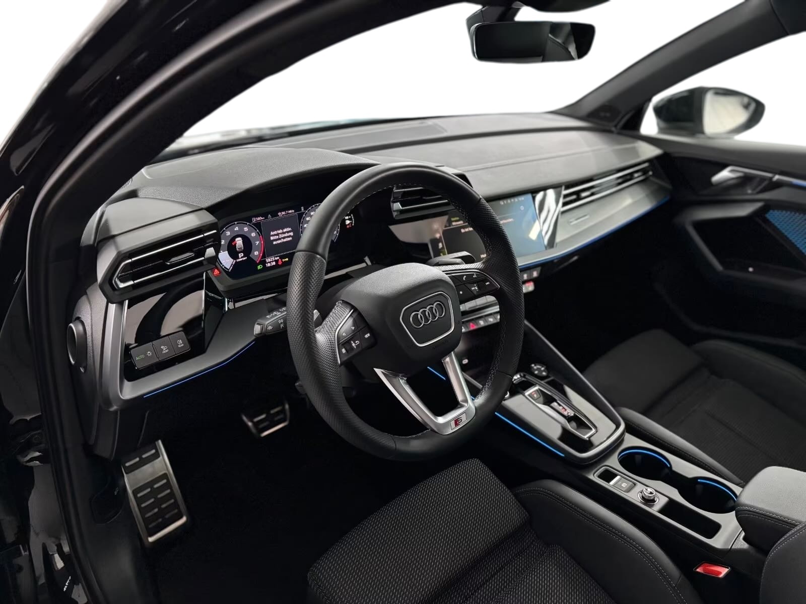 AUDI A3 Sportback TFSI 110 kW S line S tronic-image-7