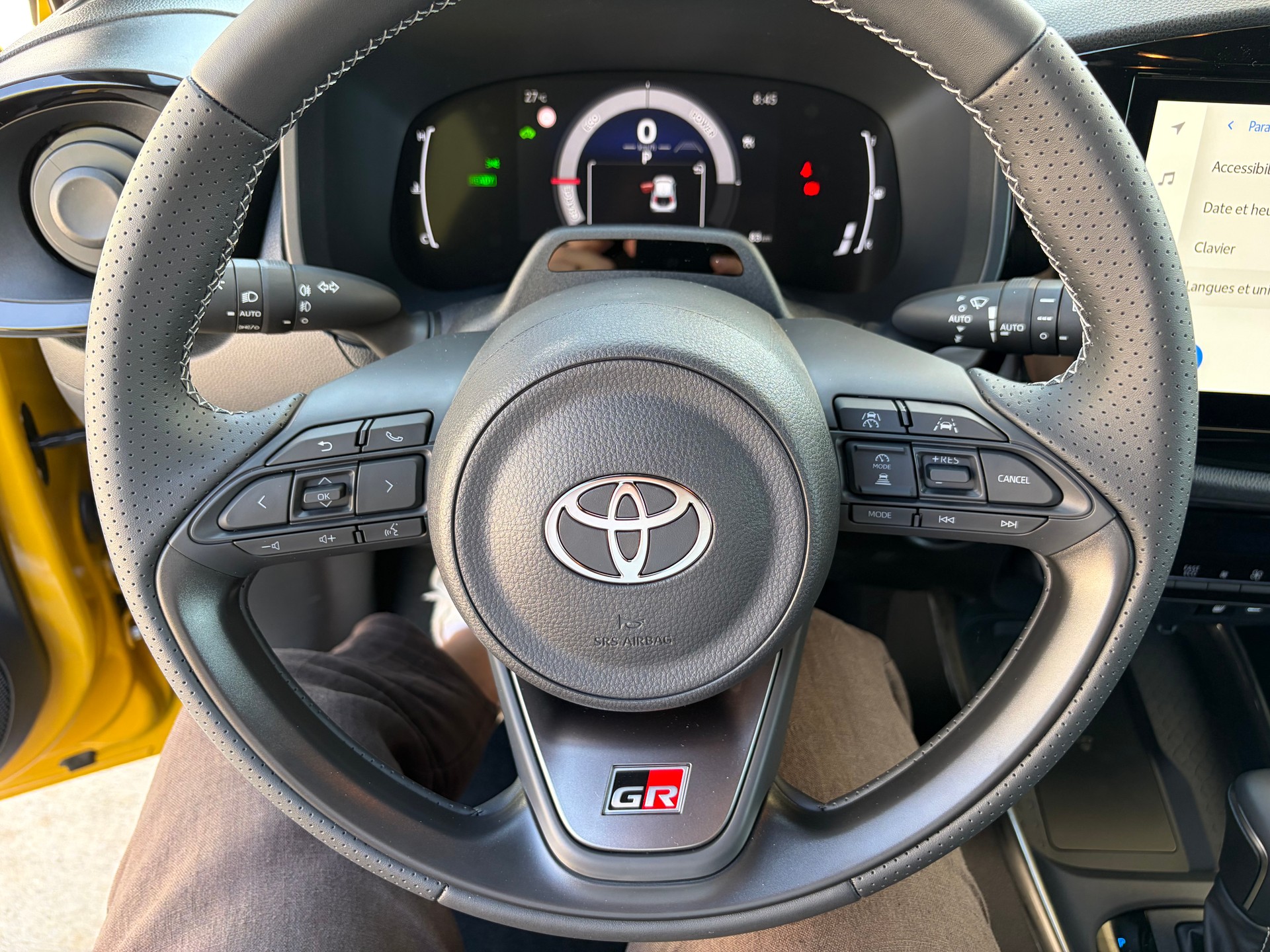 TOYOTA Aygo X 1.5 GR Sport e-CVT-image-10