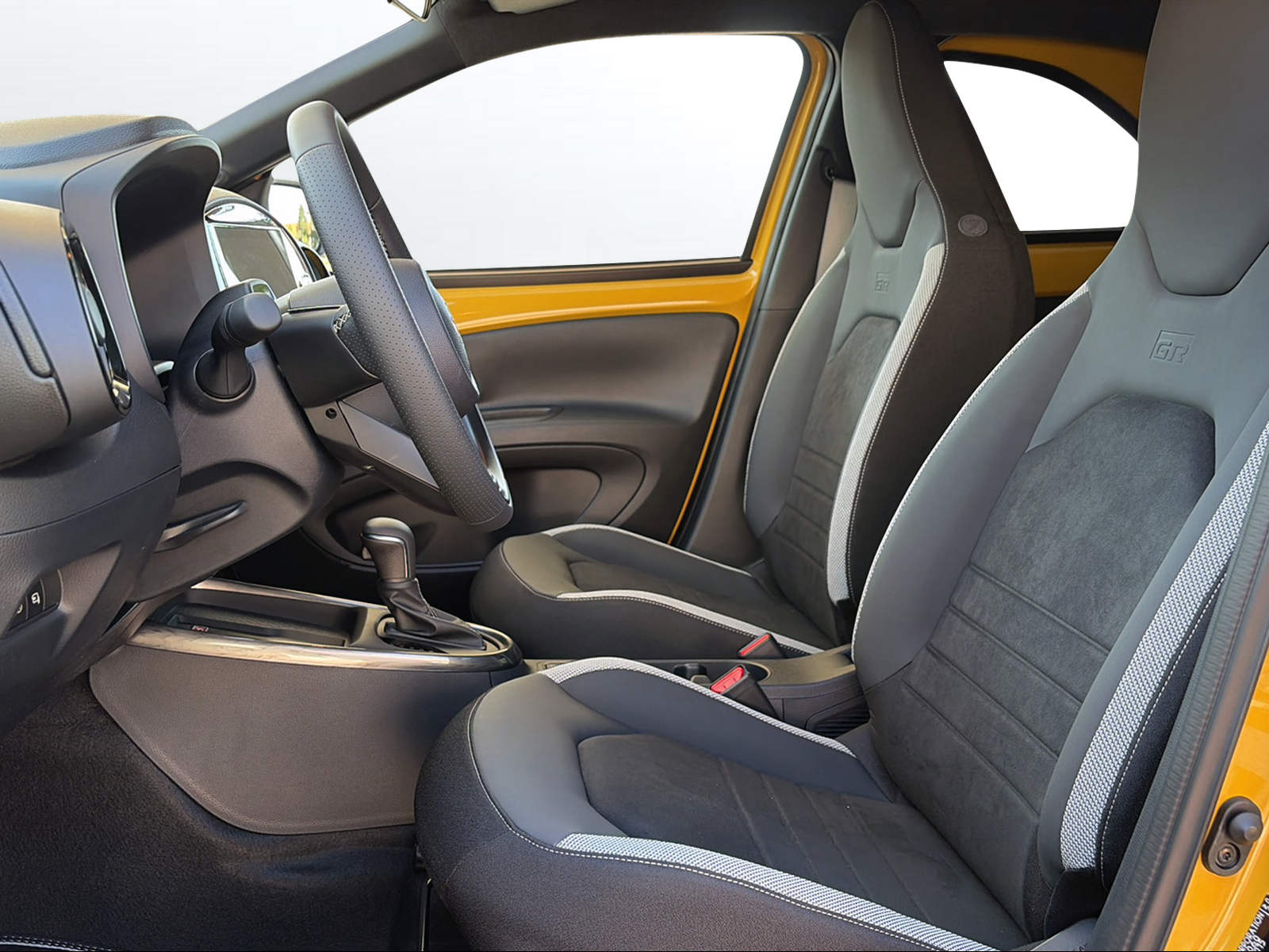 TOYOTA Aygo X 1.5 GR Sport e-CVT-image-7