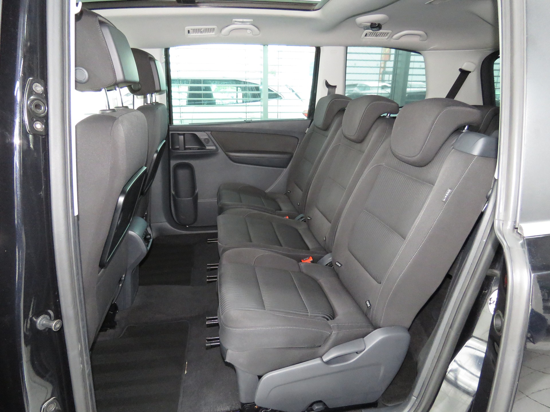 SEAT Alhambra 1.4 TSI Style Eco DSG (Automat)-image-8