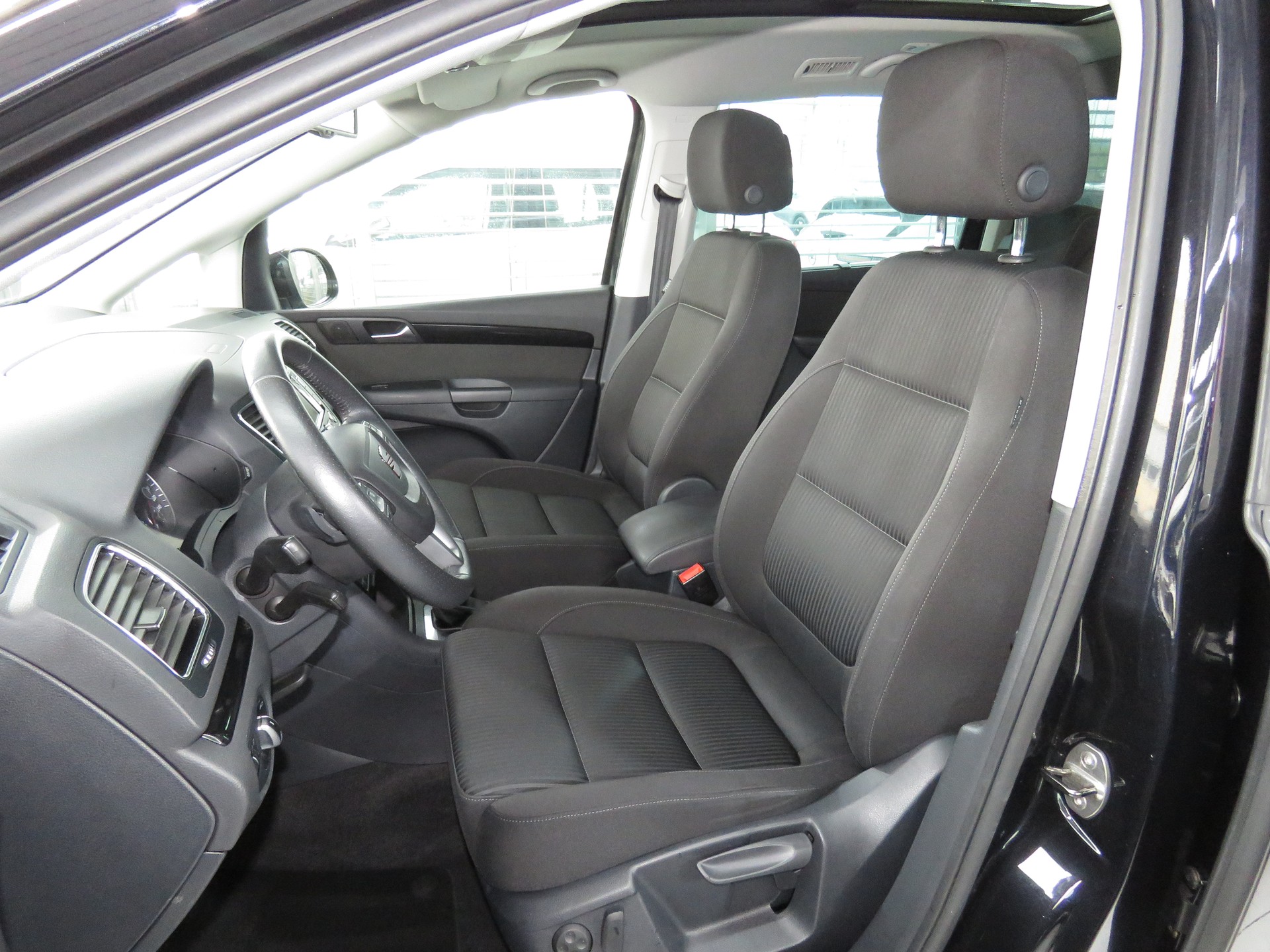 SEAT Alhambra 1.4 TSI Style Eco DSG (Automat)-image-7