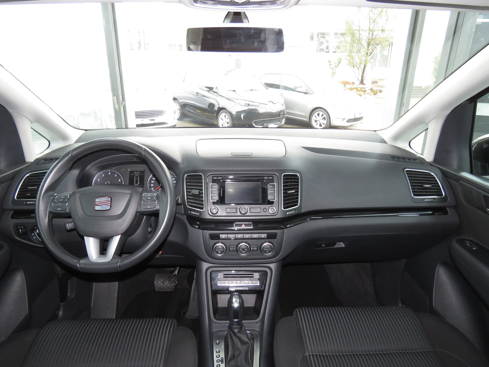 SEAT Alhambra 1.4 TSI Style Eco DSG (Automat)-image-16