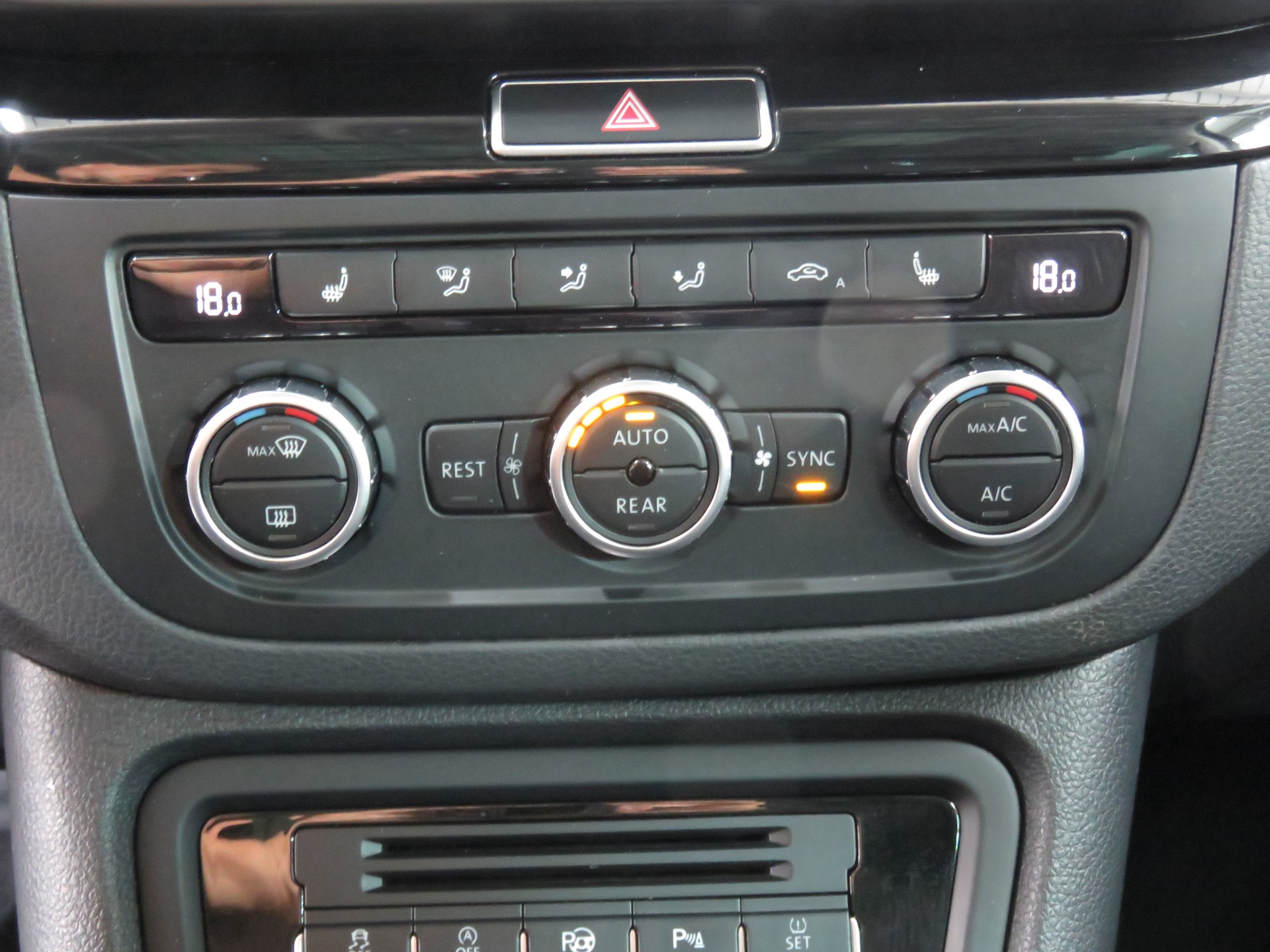 SEAT Alhambra 1.4 TSI Style Eco DSG (Automat)-image-19