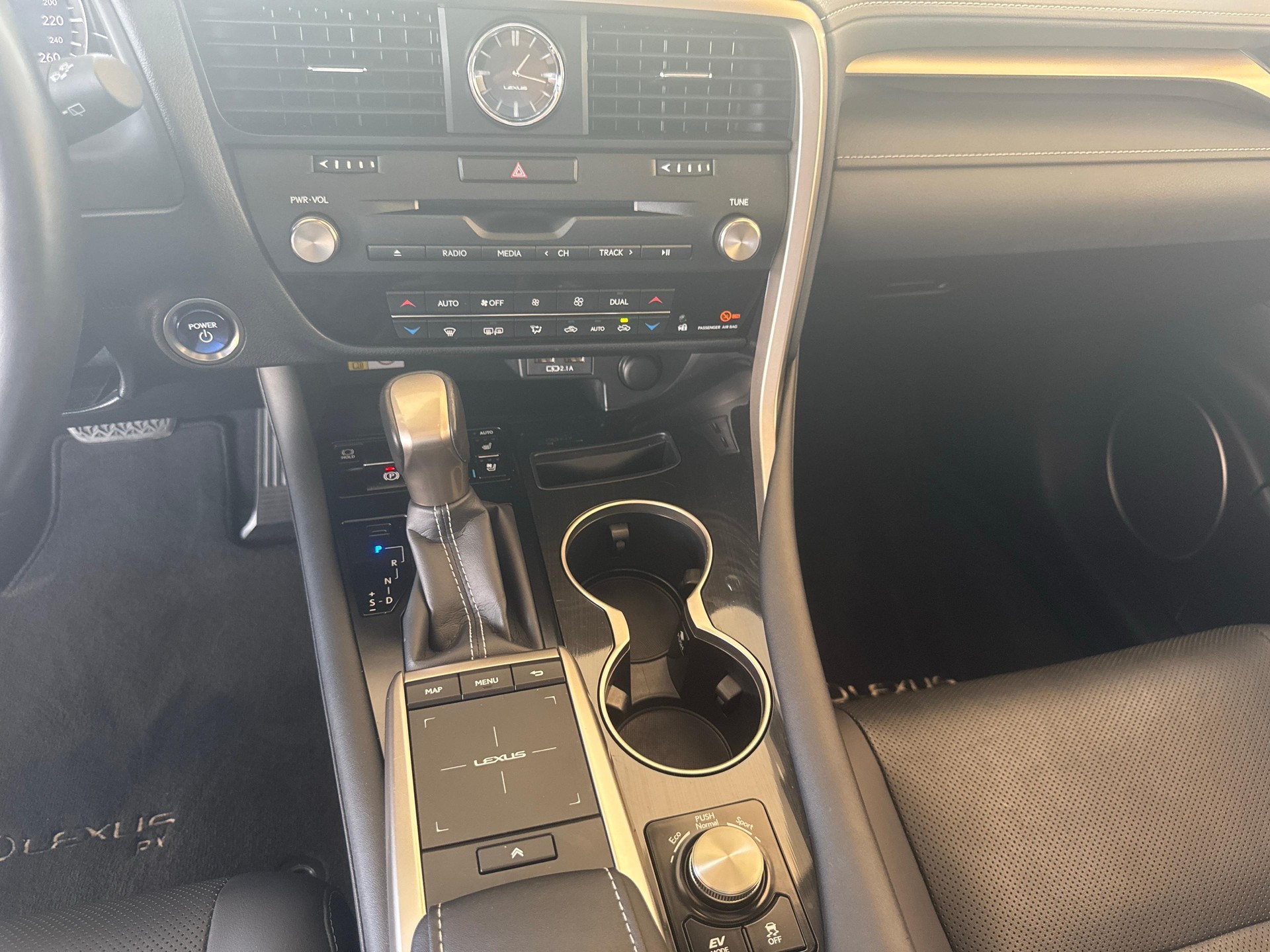LEXUS RX 450h X-image-16