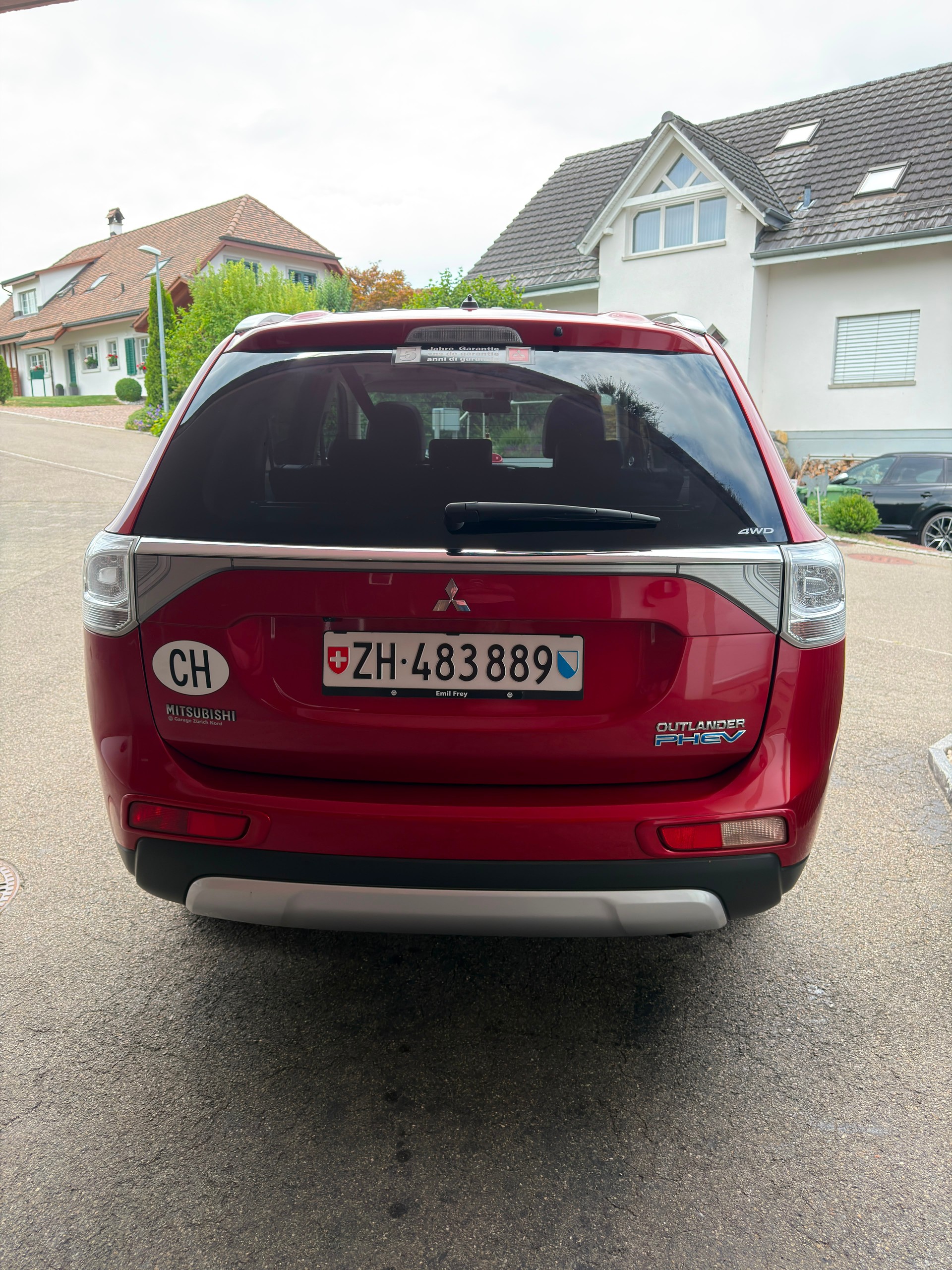 MITSUBISHI 2.0 PHEV Navigator Safety-image-4