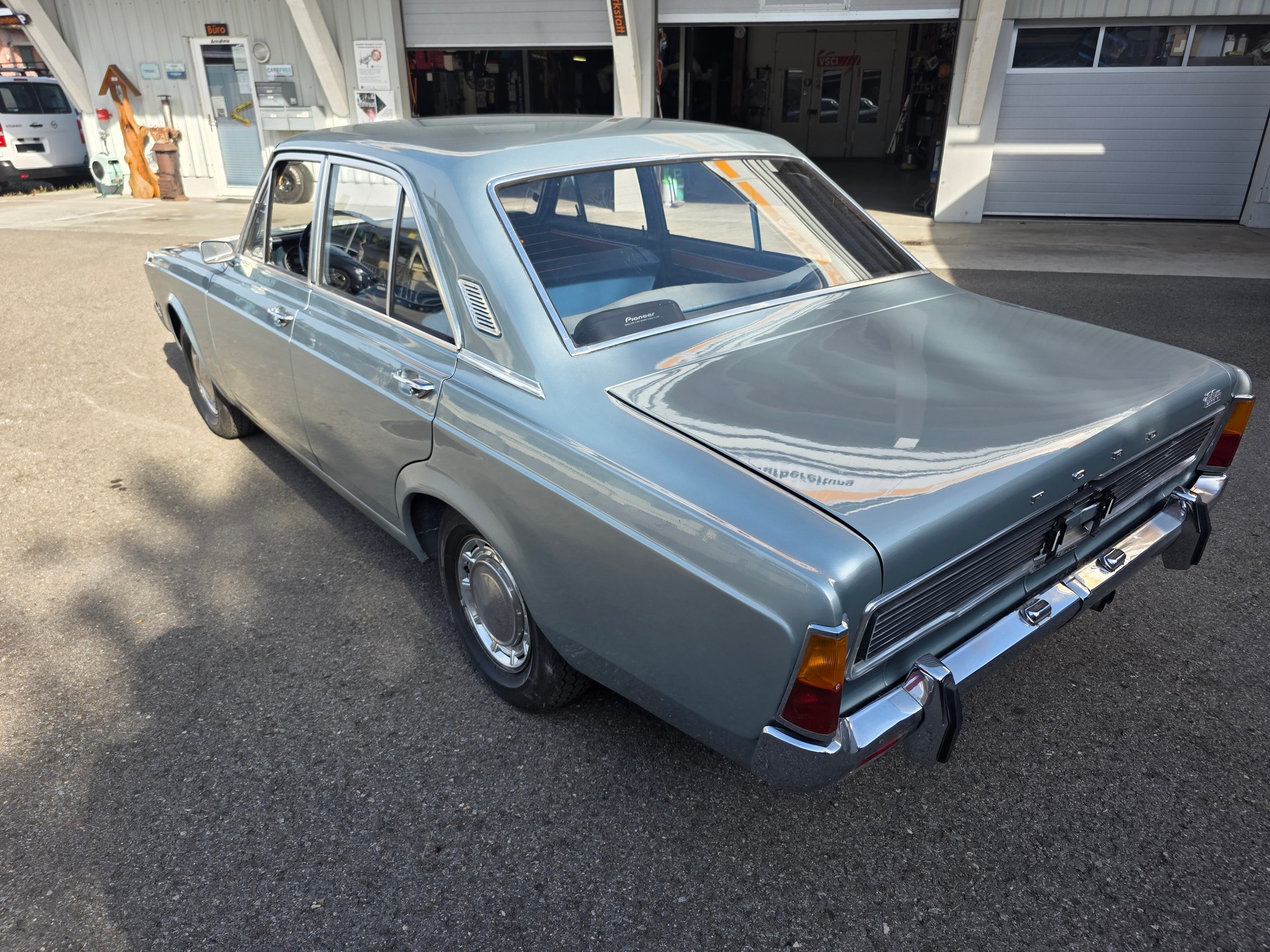 FORD 20 m S Automatic-image-8