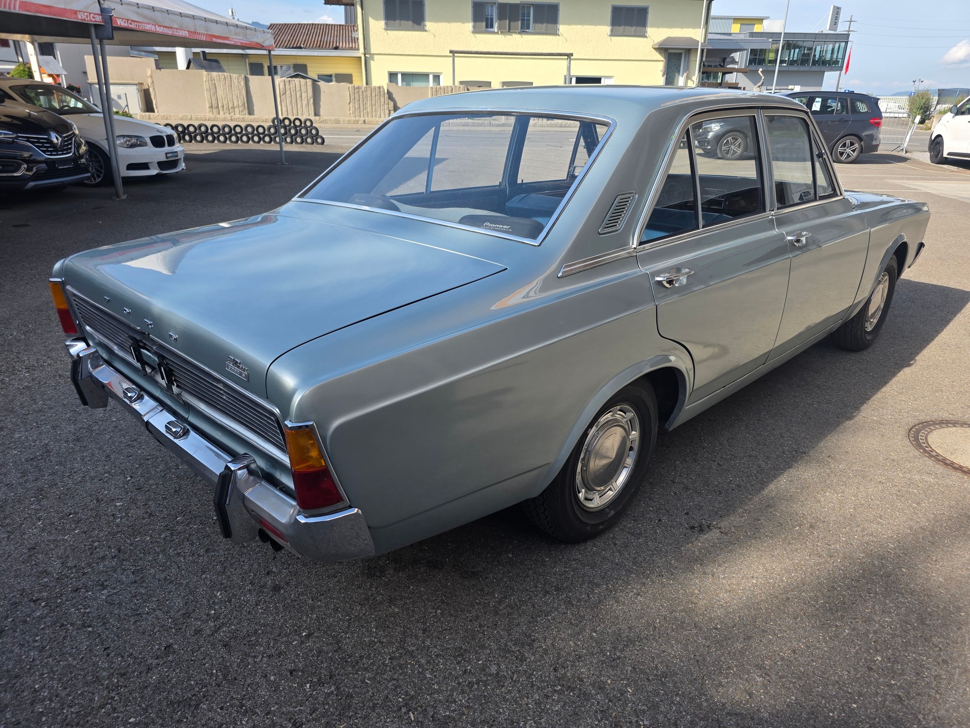 FORD 20 m S Automatic-image-10