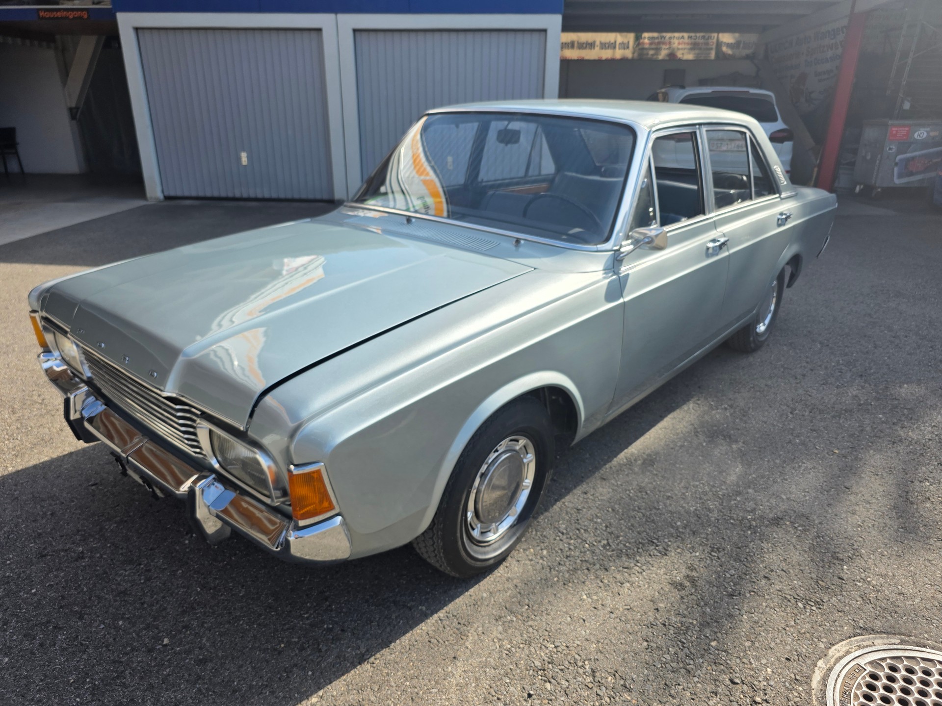 FORD 20 m S Automatic-image-2