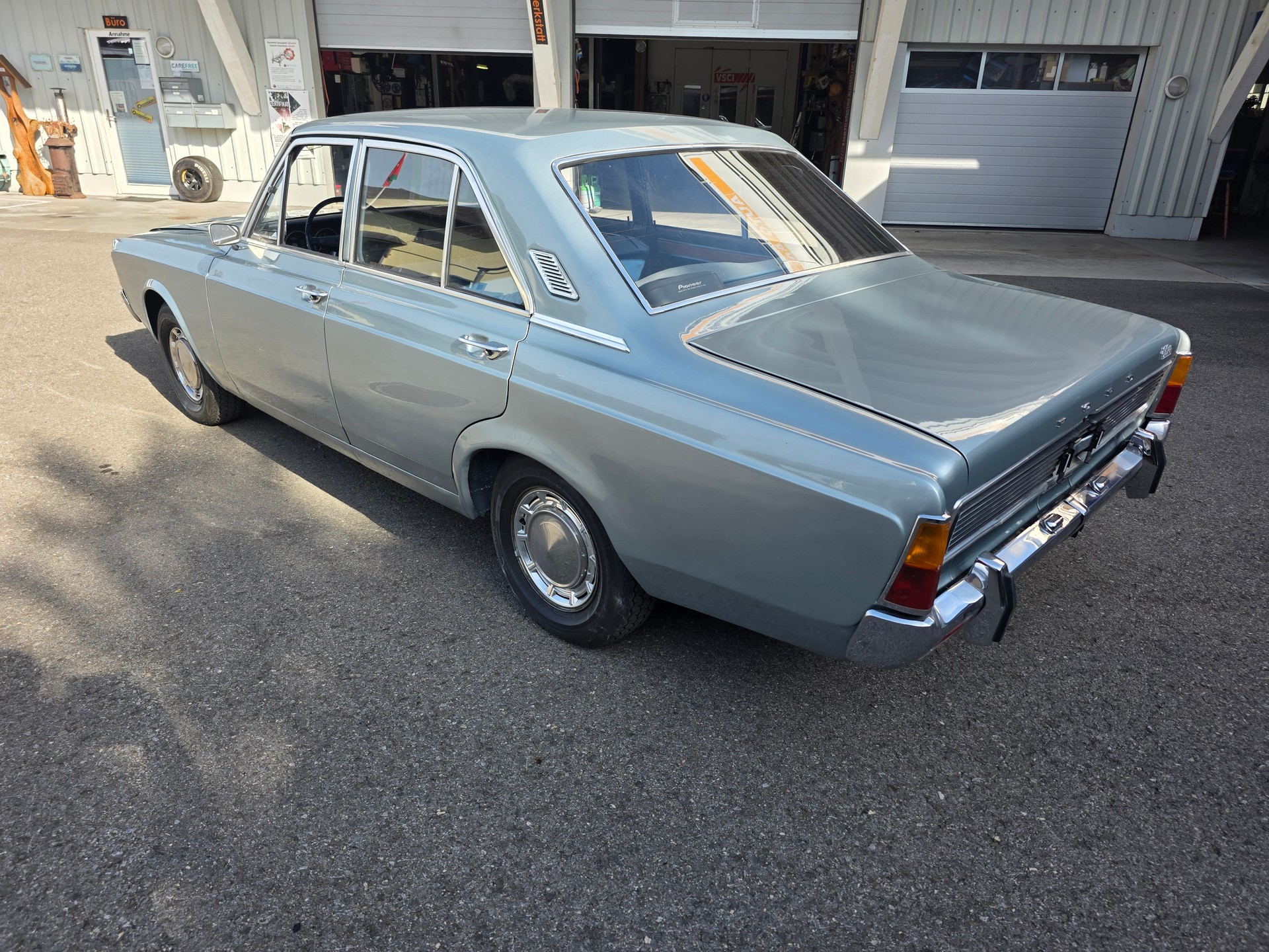 FORD 20 m S Automatic-image-7