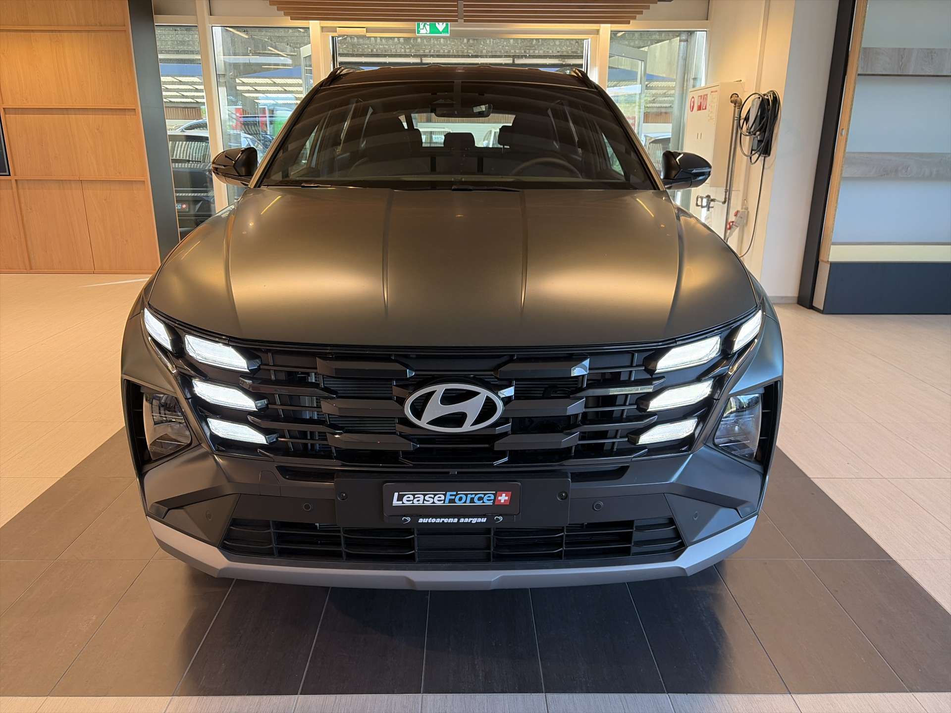HYUNDAI Tucson 1.6 TGDI HEV Black Line Automat-image-10