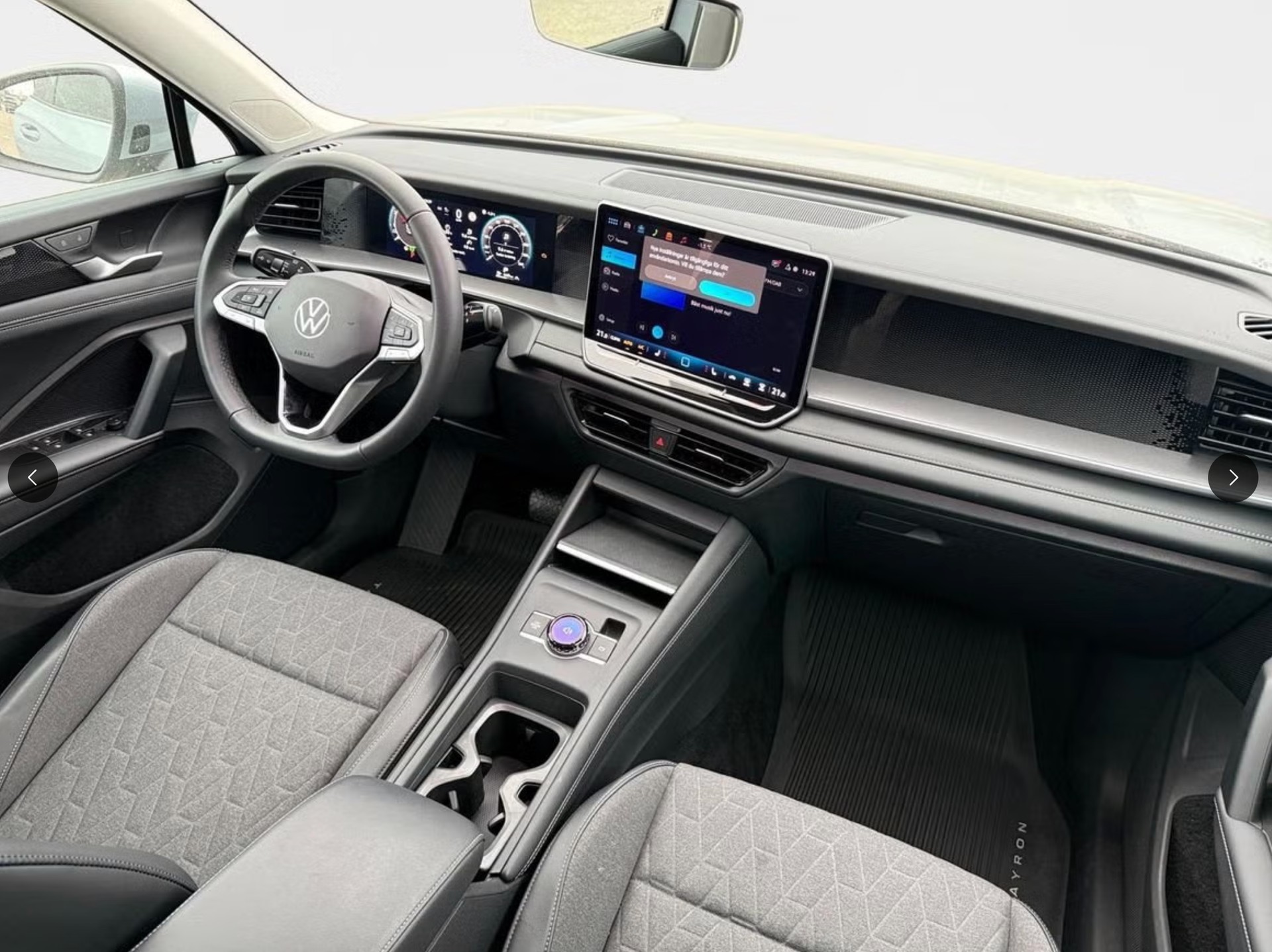 VW Tayron 2.0 TSI United DSG 4Motion-image-3