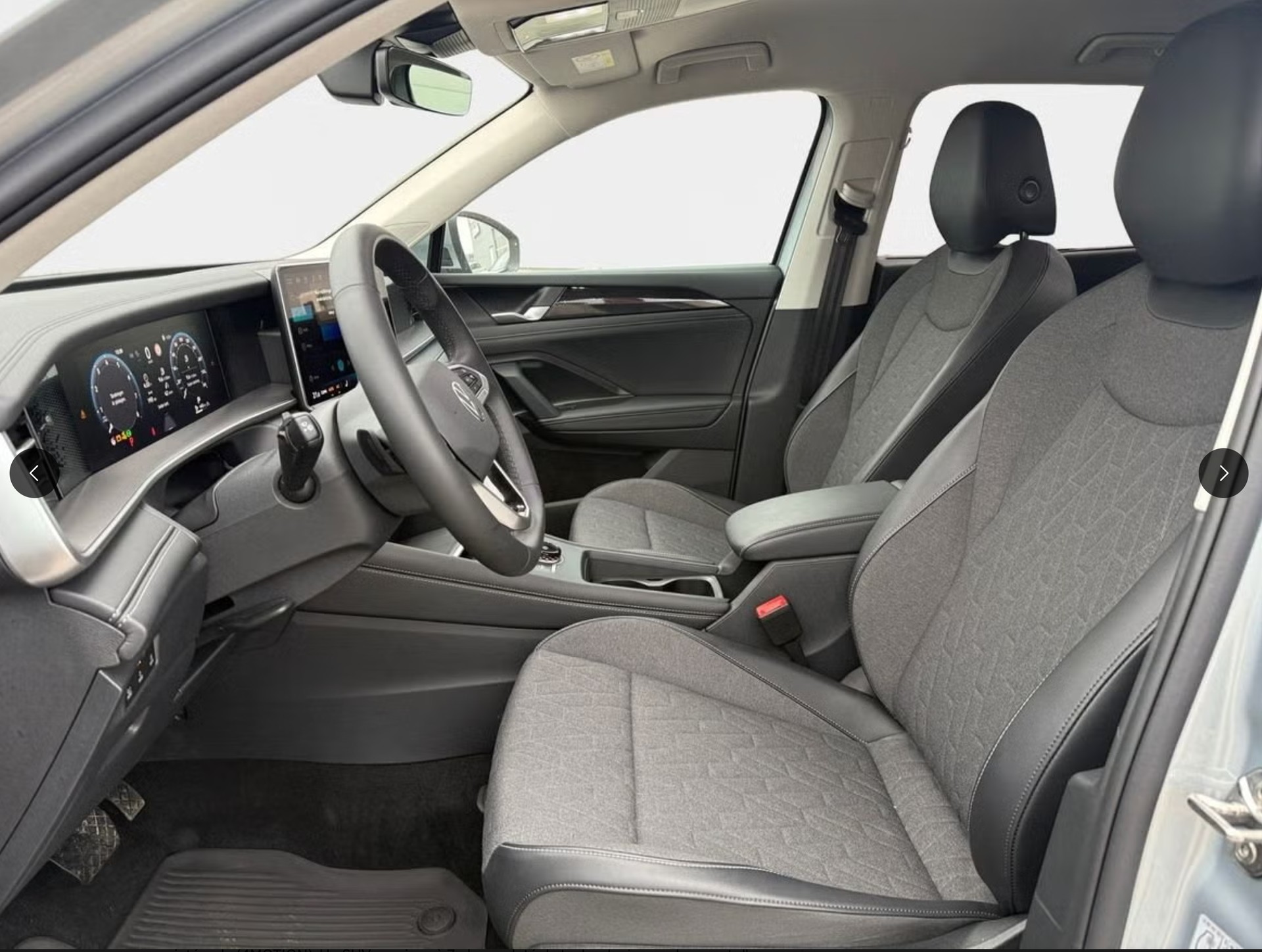VW Tayron 2.0 TSI United DSG 4Motion-image-2