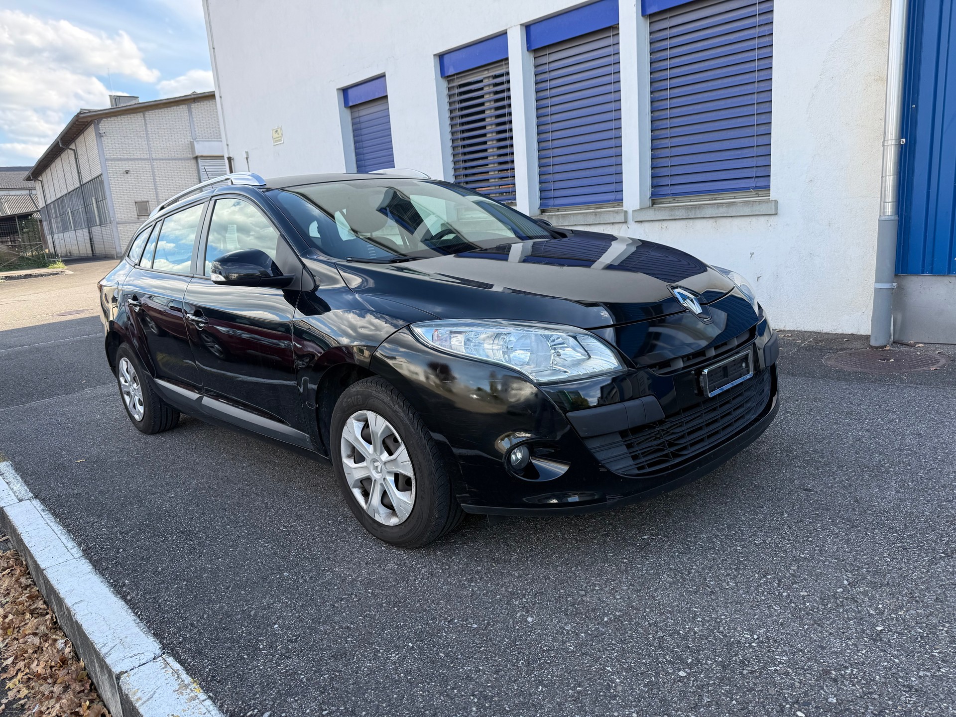 RENAULT Mégane Grandtour 1.5 dCi Dynamique EDC-image-0