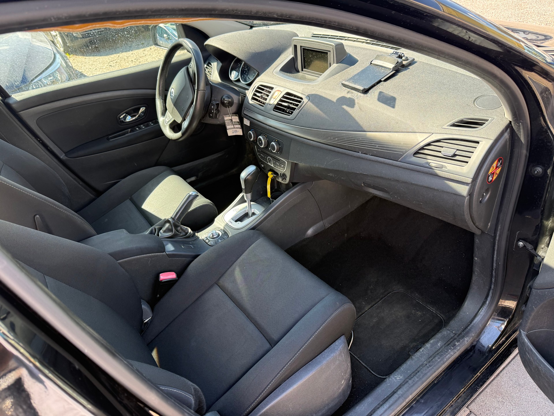 RENAULT Mégane Grandtour 1.5 dCi Dynamique EDC-image-7