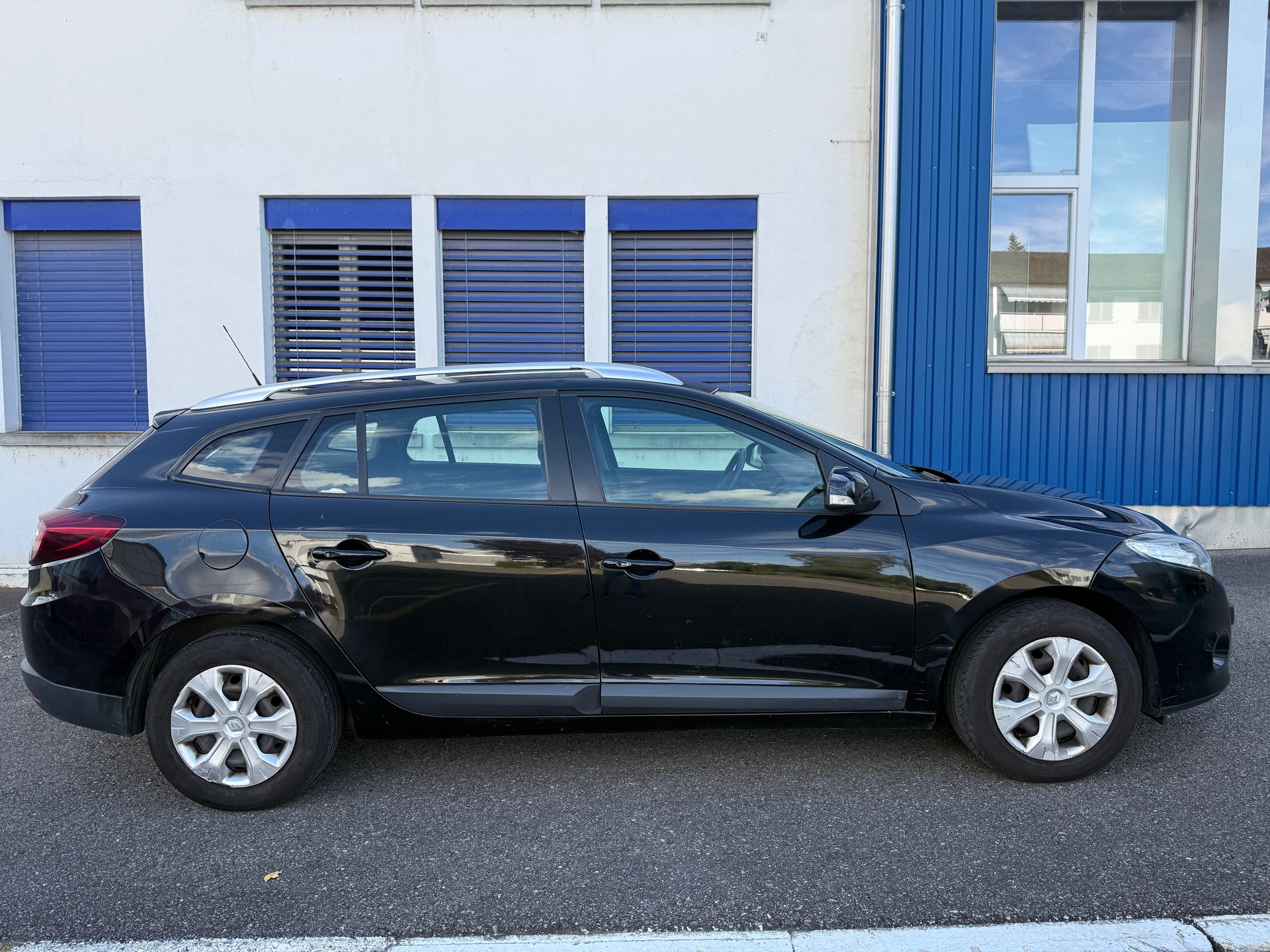 RENAULT Mégane Grandtour 1.5 dCi Dynamique EDC-image-2