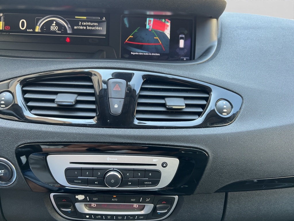 RENAULT Grand Scénic 1.2 16V Turbo Limited-image-14