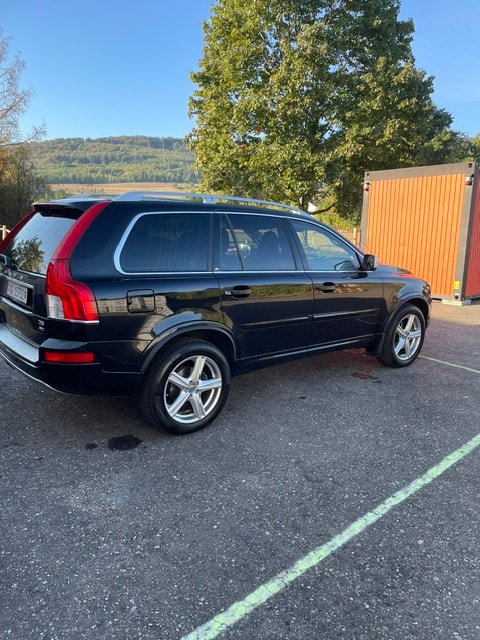 VOLVO 2.4D5 Momentum 7P. AWD-image-4