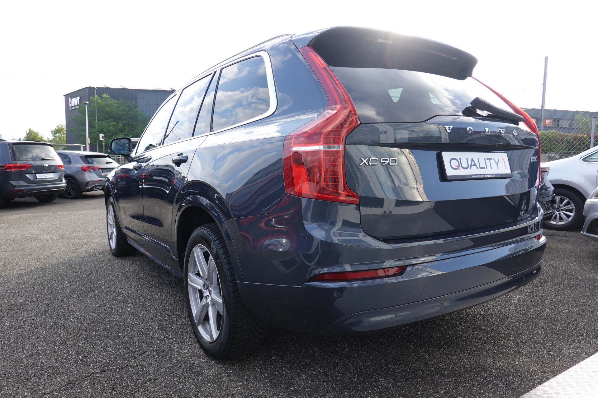 VOLVO XC90 B5 - BENZIN MILD HYBRID - AWD - "CORE" - GEARTRONIC - 250 PS-image-1