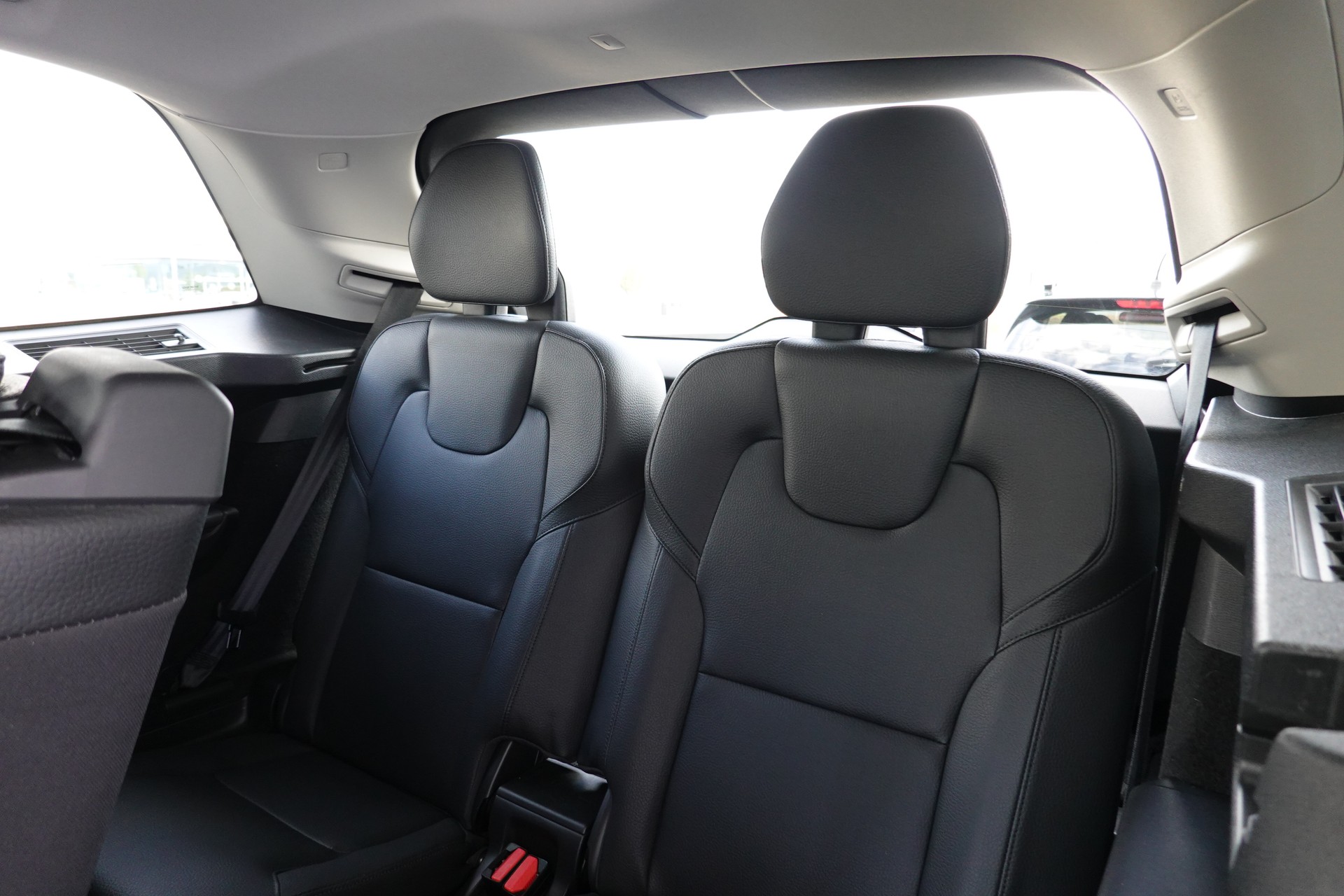 VOLVO XC90 B5 - BENZIN MILD HYBRID - AWD - "CORE" - GEARTRONIC - 250 PS-image-15