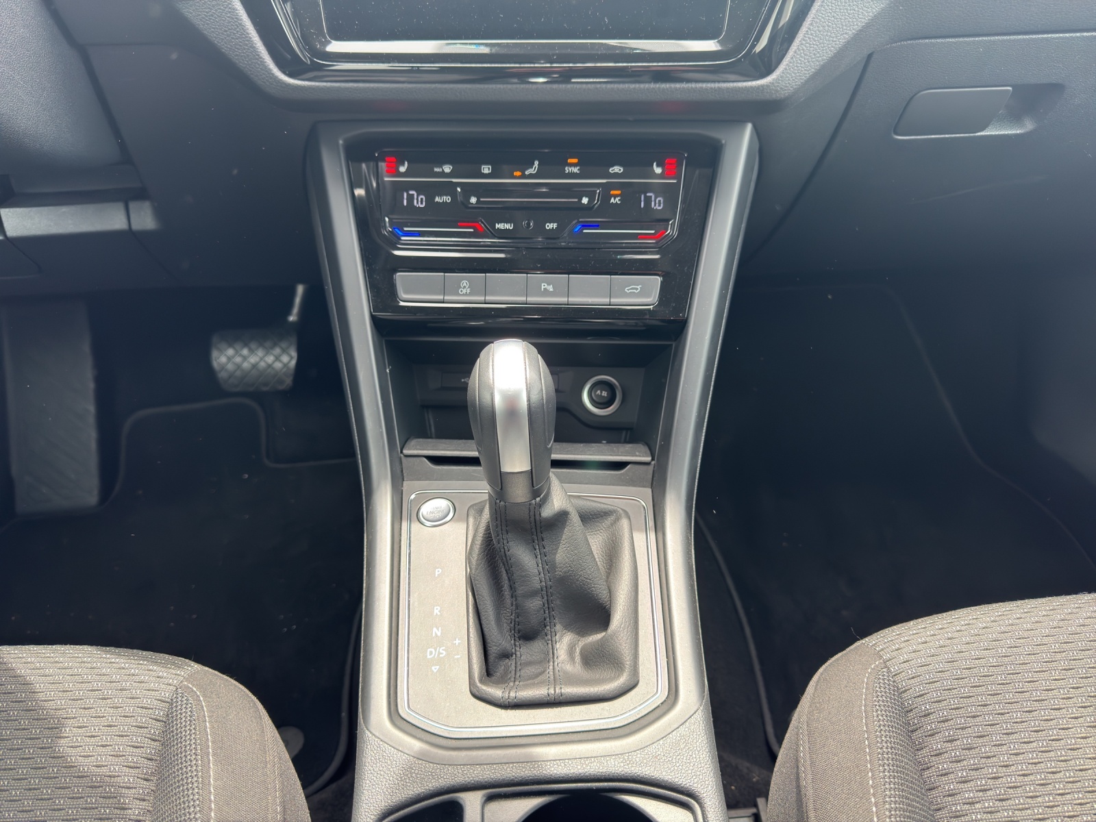 VW Touran 1.5 TSI Comfortline DSG-image-10