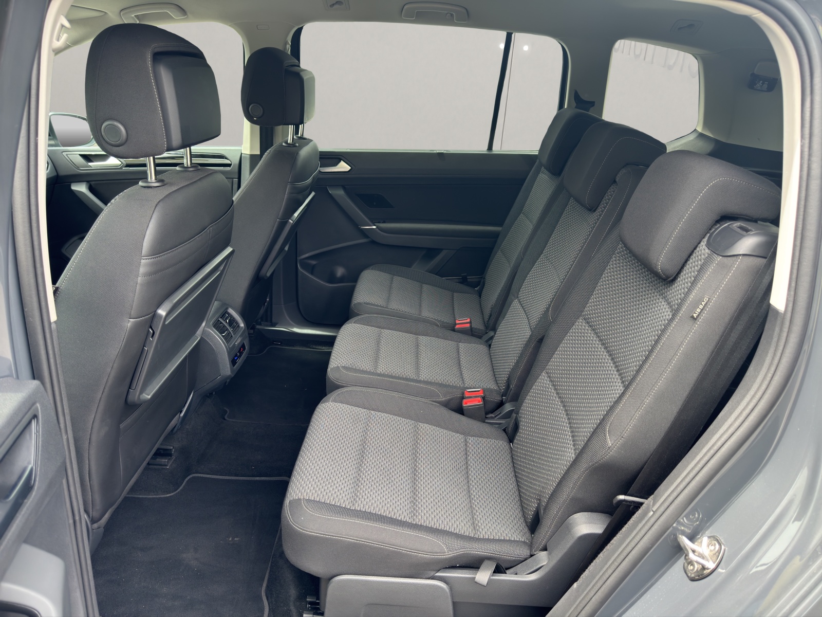 VW Touran 1.5 TSI Comfortline DSG-image-6
